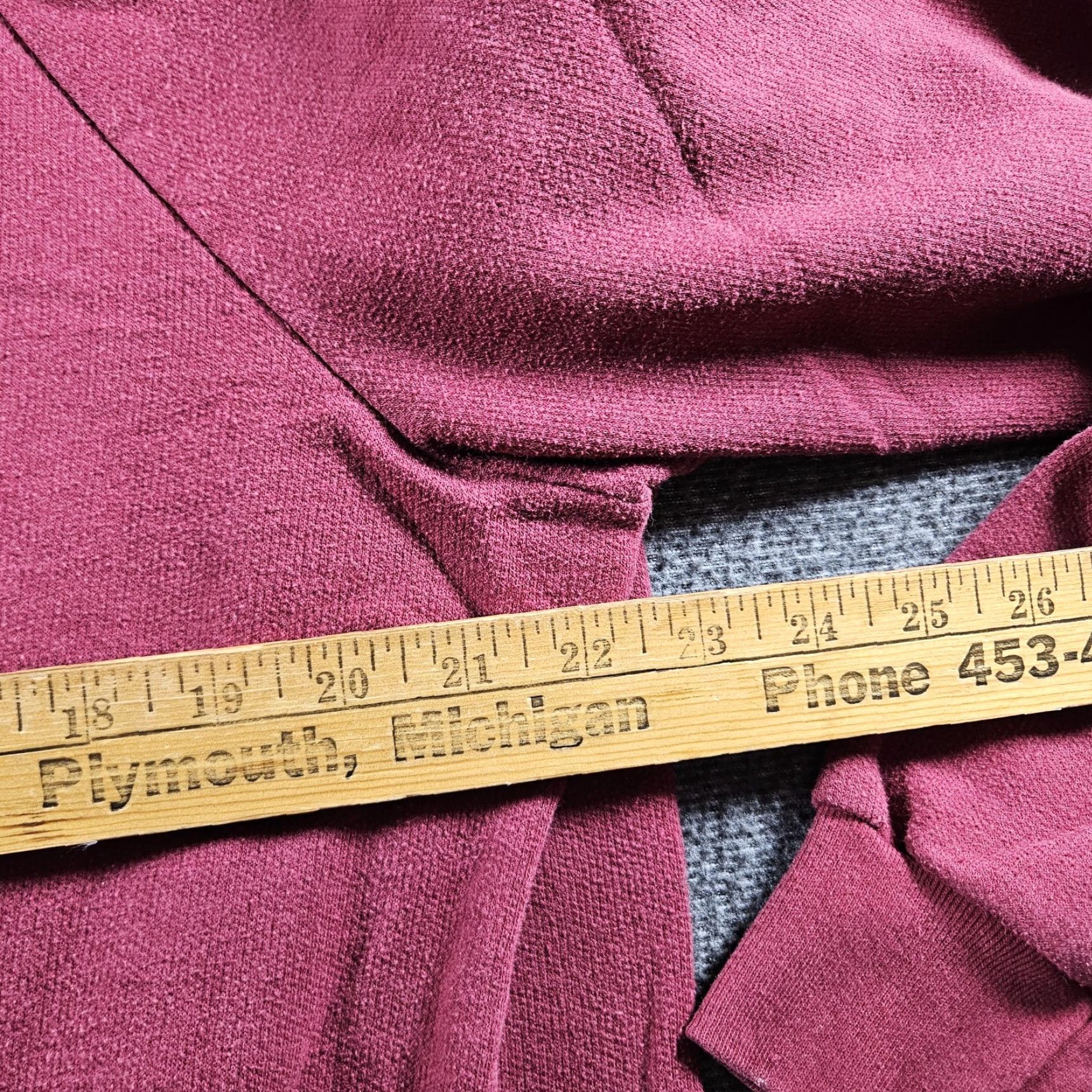Vintage Quebec Sweatshirt Mens XL Red Fleece Crewneck Pullover City Canada 60s 70s Size US XL / EU 56 / 4 - 6 Thumbnail