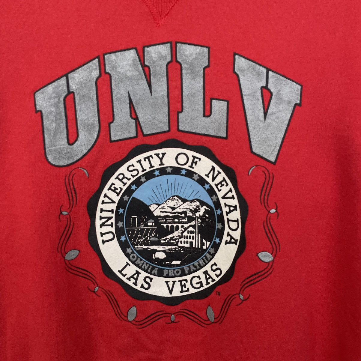 Vintage Vintage 1990s University Nevada Las Vegas UNLV Sweatshirt Size US S / EU 44-46 / 1 - 2 Thumbnail