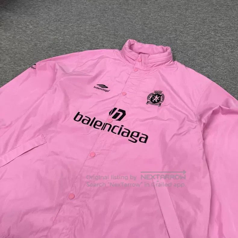 Balenciaga Balenciaga Pink Manchester United Official Logo Print Over Size US XS / EU 42 / 0 - 3 Thumbnail