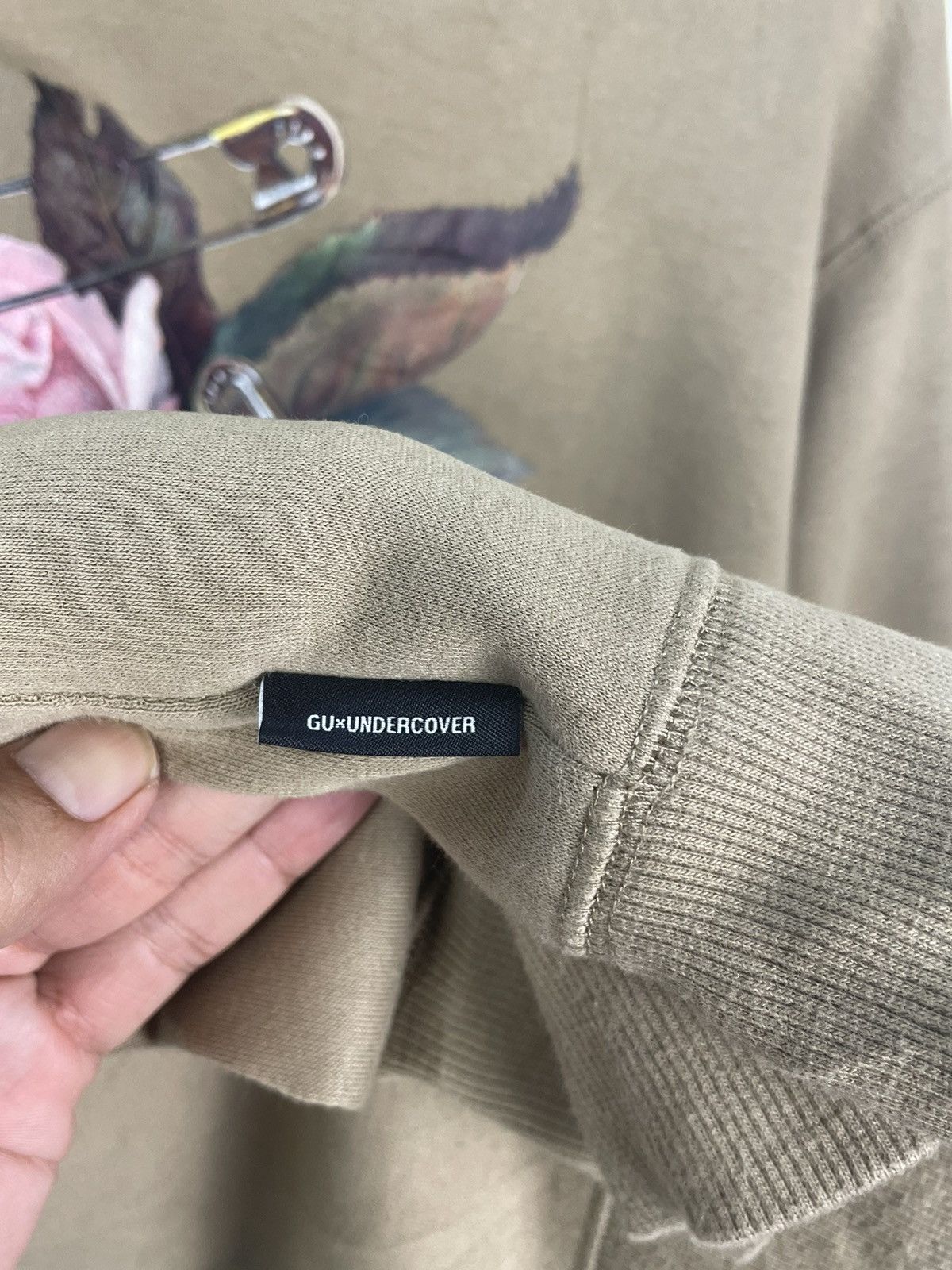 GU × Undercover GU x UNDERCOVER JUN TAKAHASHI POCKET SWEATER Size US L / EU 52-54 / 3 - 9 Thumbnail