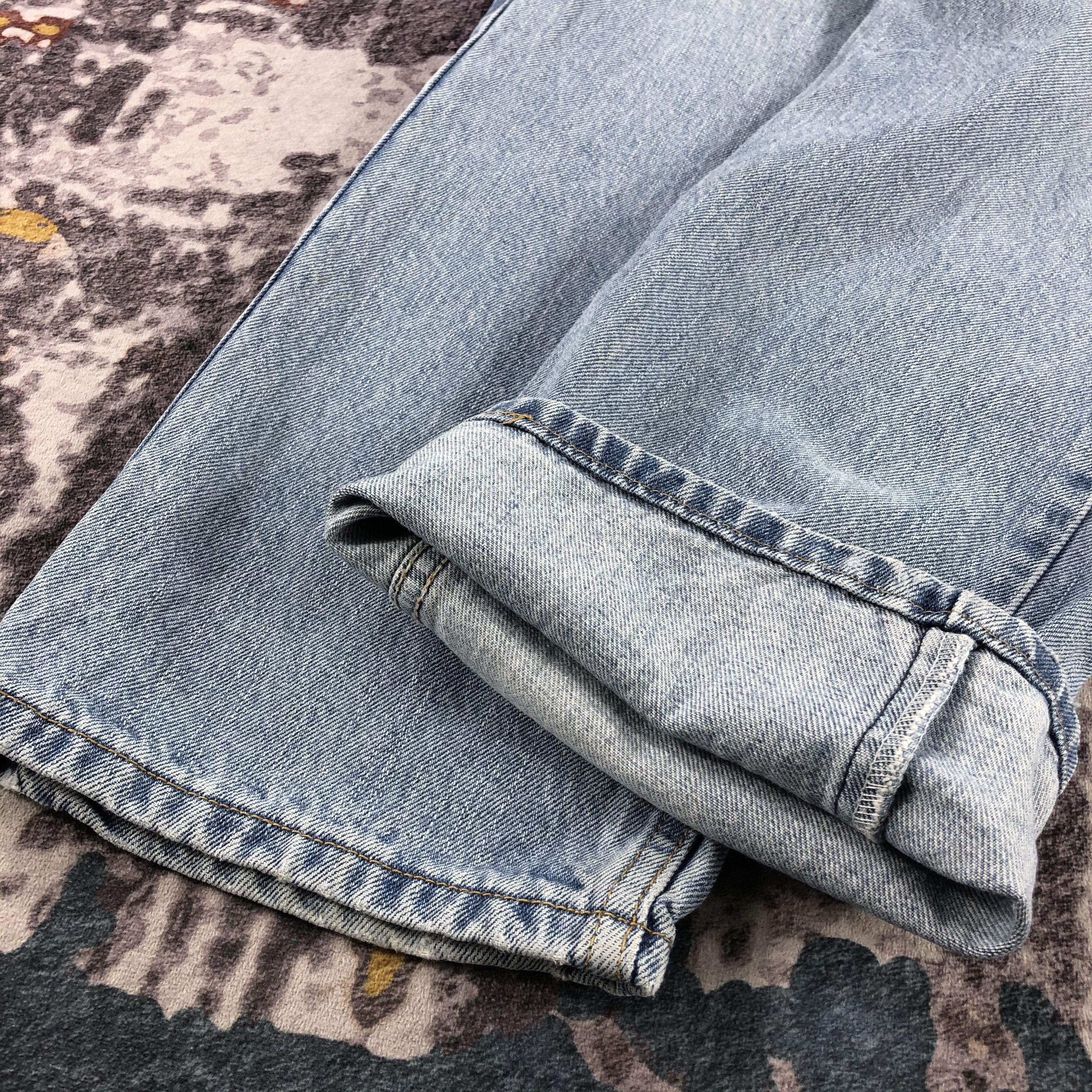 Levi's × Vintage Vintage Light Wash Levis 505 Jeans-JM3106 Size US 30 / EU 46 - 7 Thumbnail