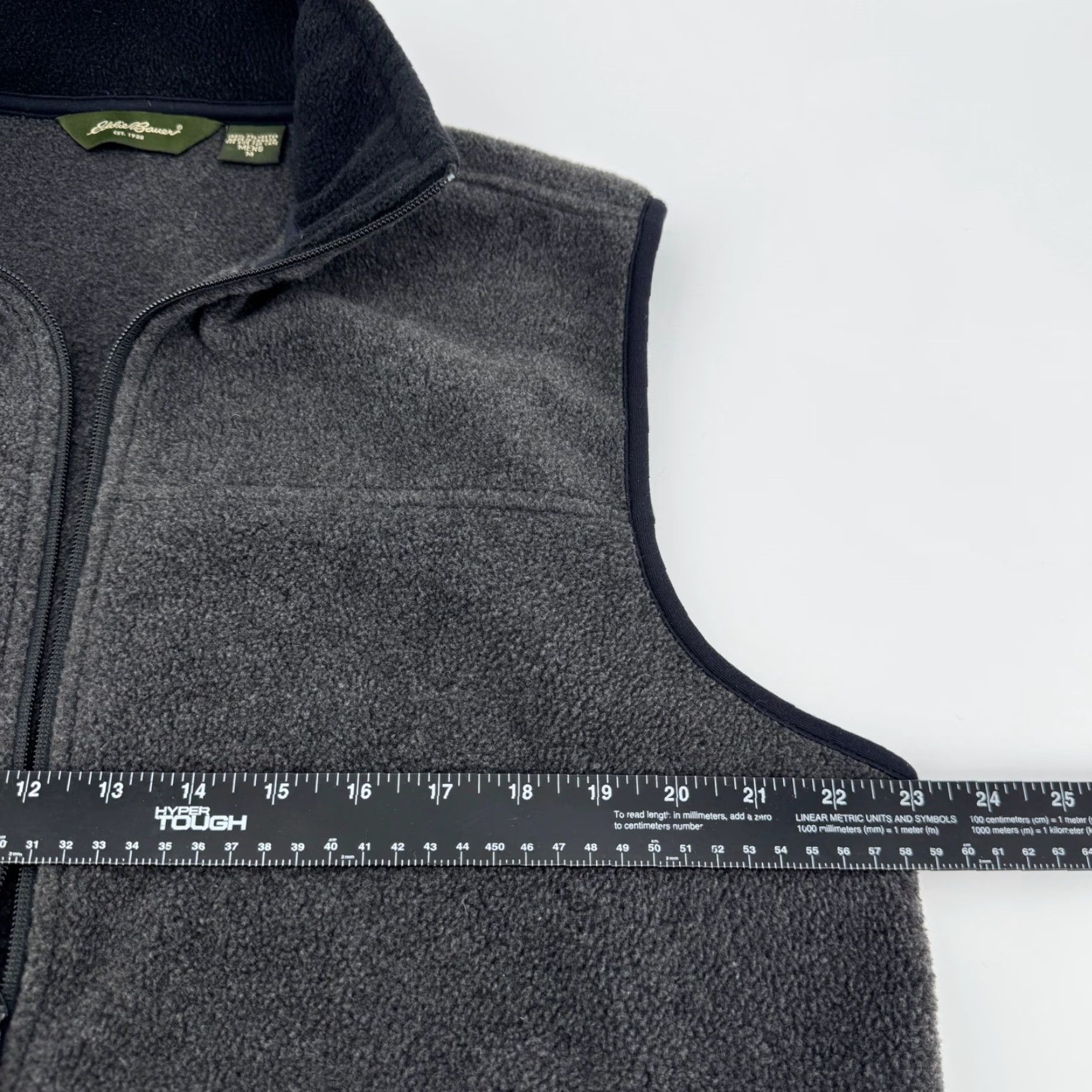 Eddie Bauer Eddie Bauer Mens Vest Polartech Fleece Charcoal Gray Full Zip Pockets Size M Boy? Size US M / EU 48-50 / 2 - 5 Thumbnail