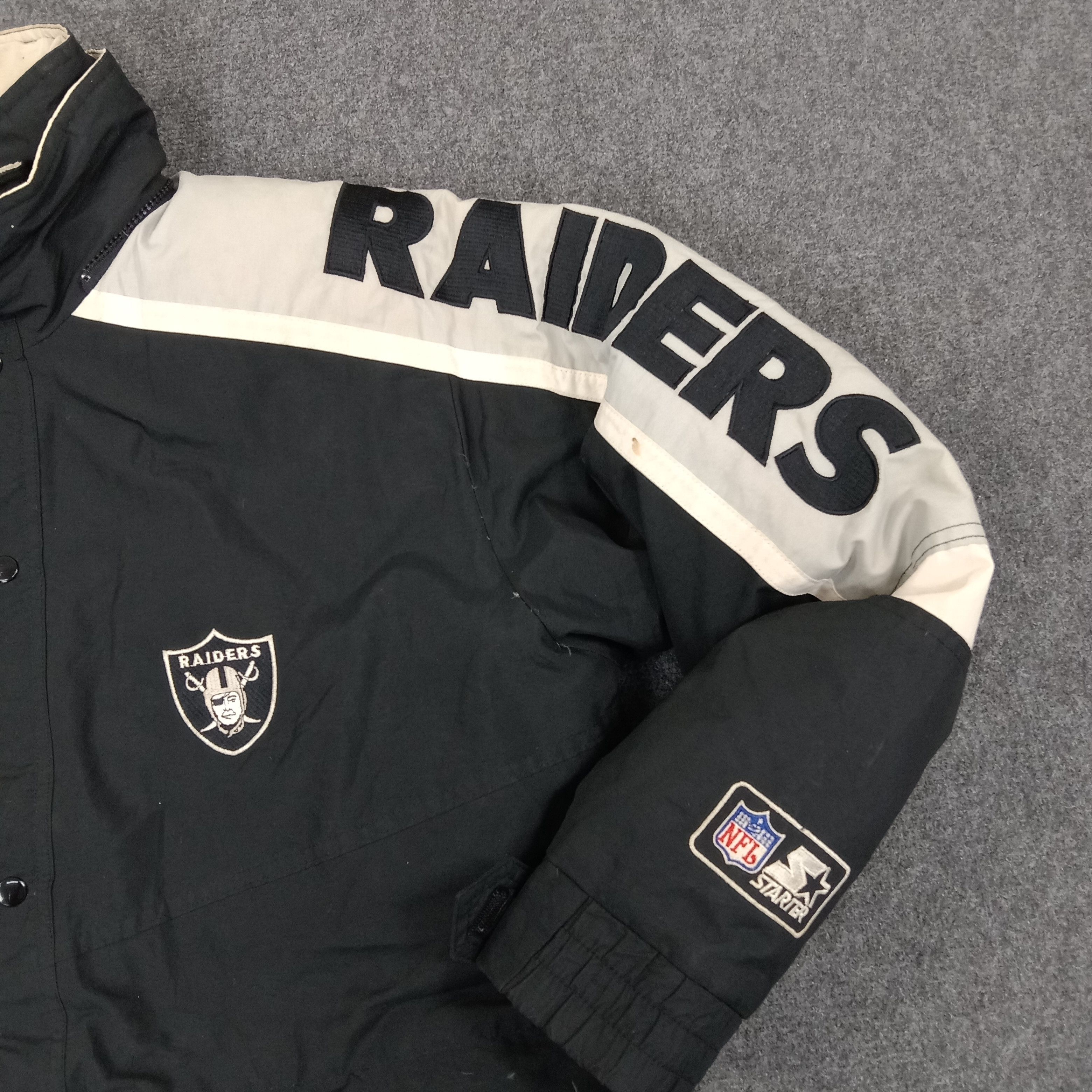 NFL × Starter × Vintage Raiders American Football Team NFL Winter Jacket Size US XXL / EU 58 / 5 - 3 Thumbnail