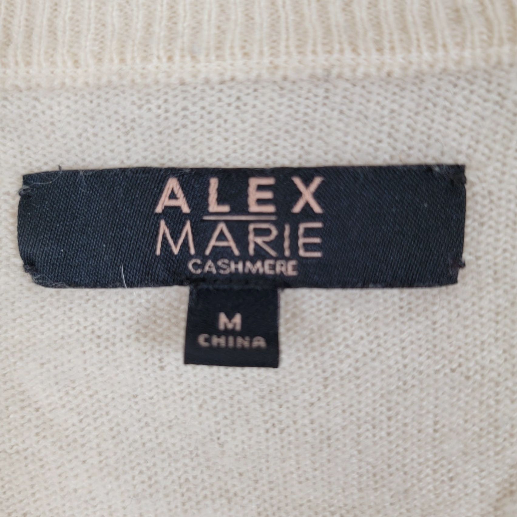 Vintage Alex Marie Cardigan 100% Cashmere Ivory Sweater Size Medium Size M / US 6-8 / IT 42-44 - 5 Thumbnail