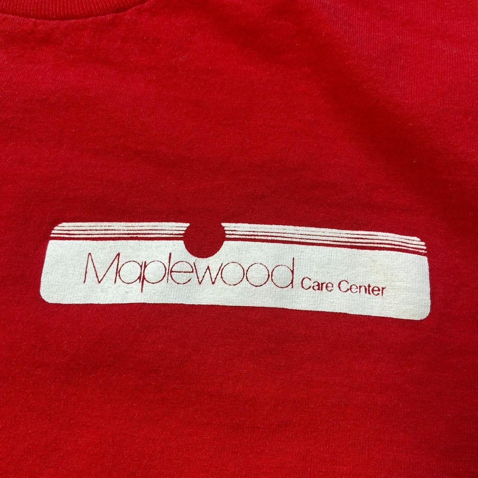 Fruit Of The Loom 90s red maplewood tee shirt Size US M / EU 48-50 / 2 - 3 Thumbnail