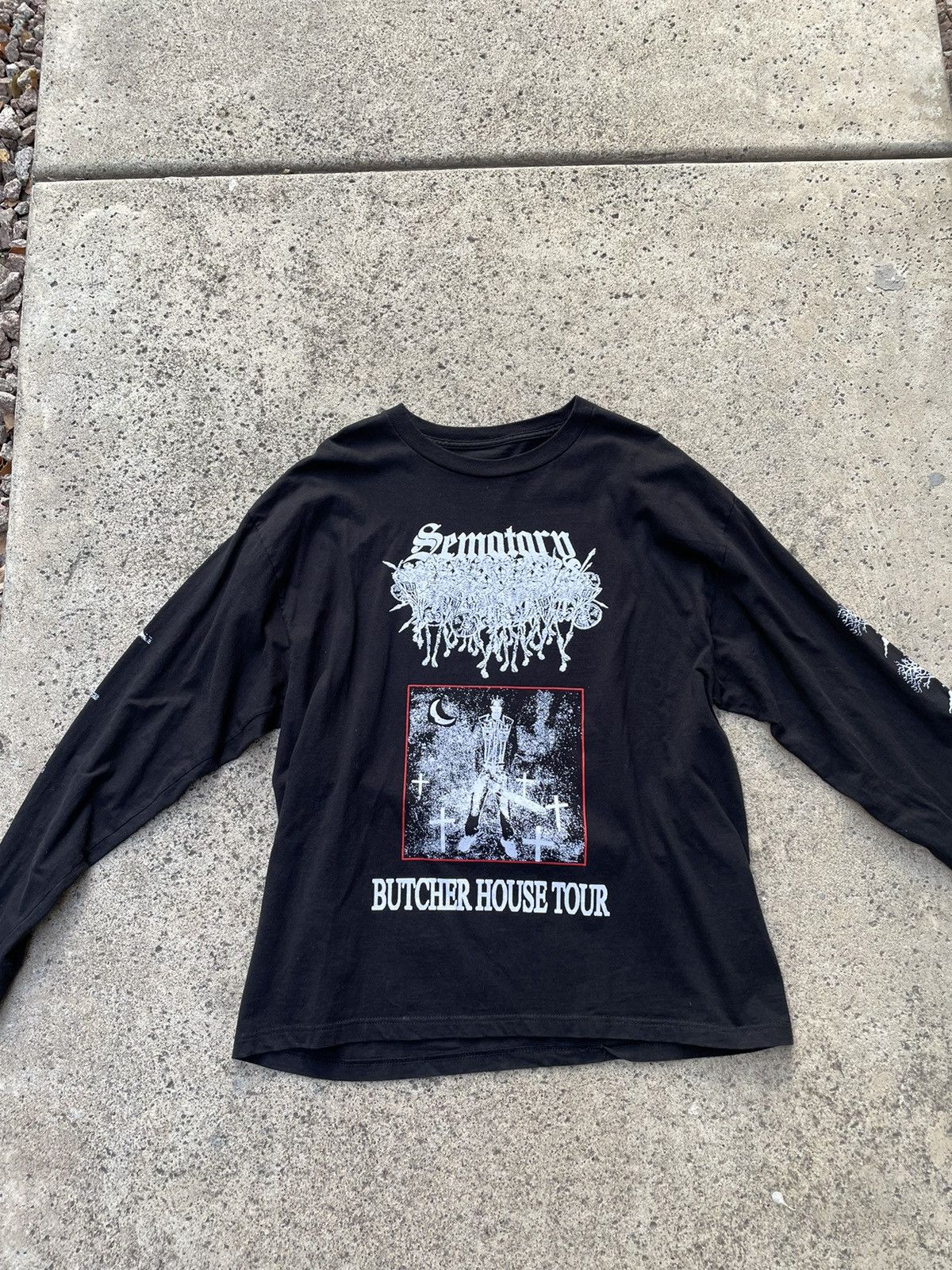 Haunted Mound Haunted mound 2023 tour merch long sleeve Size US L / EU 52-54 / 3 - 1 Thumbnail