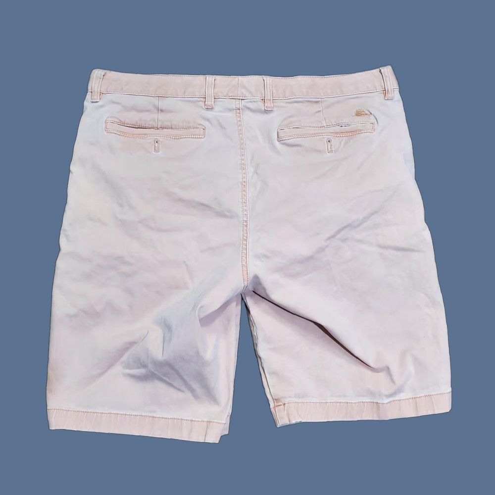 Tommy Bahama Tommy Bahama Shorts Mens 36 Pink Chino Flat Front Stretch 10 Inseam Casual Mens Size US 36 / EU 52 - 1 Thumbnail