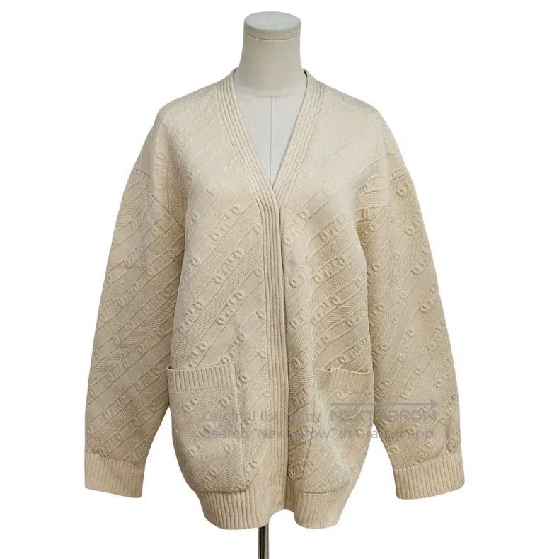 Fendi Fendi FF Lock Button Relief Cardigan Size XS / US 0-2 / IT 36-38 - 1 Thumbnail
