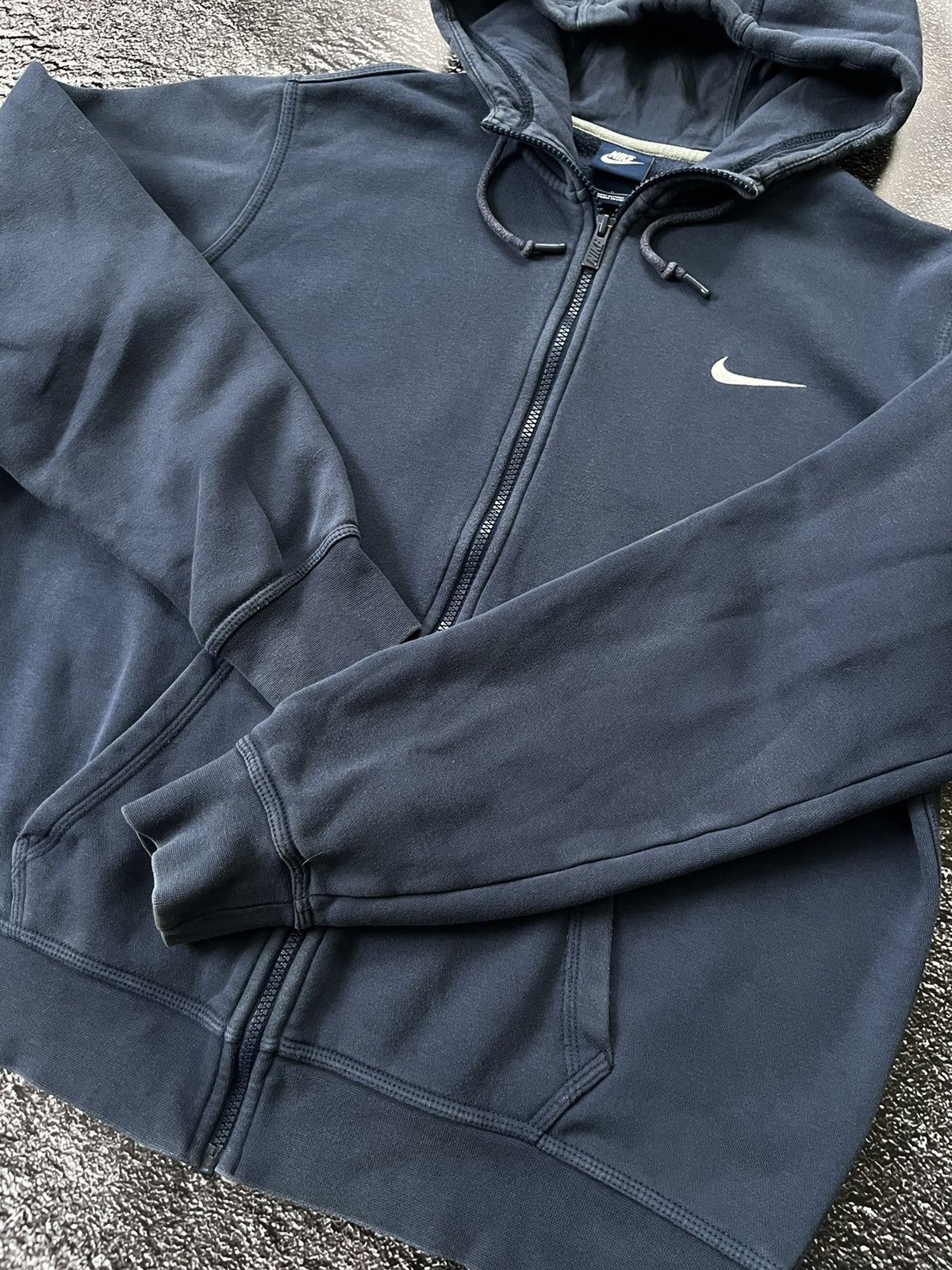 Nike Zip Hoodie Nike Box Logo Vintage Drip Streetwear Y2K Outdoor Size US L / EU 52-54 / 3 - 3 Thumbnail