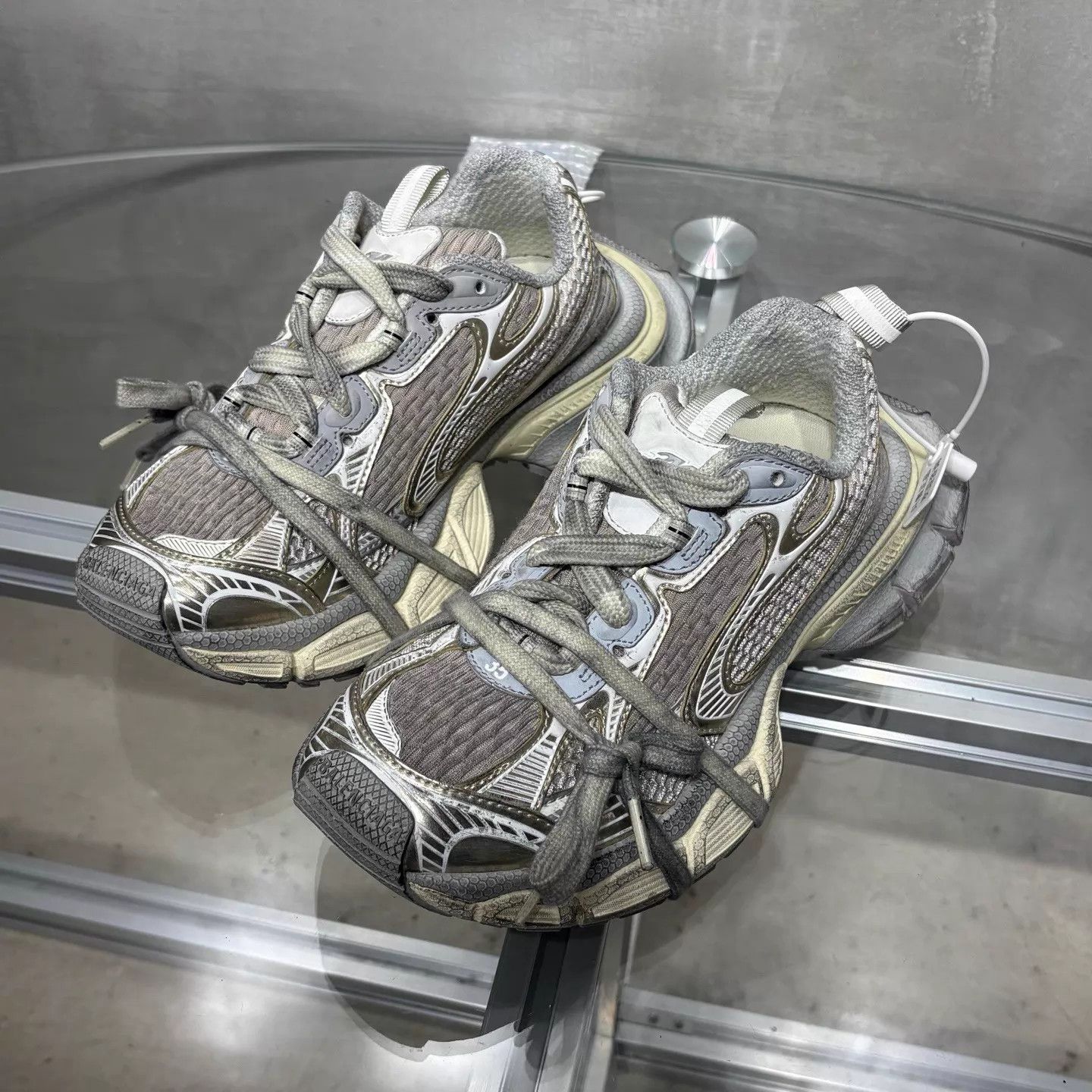 Balenciaga Balenciaga Women's Triple S Gray EU35 New in Box Tried On Only Size US 5 / IT 35 - 2 Thumbnail