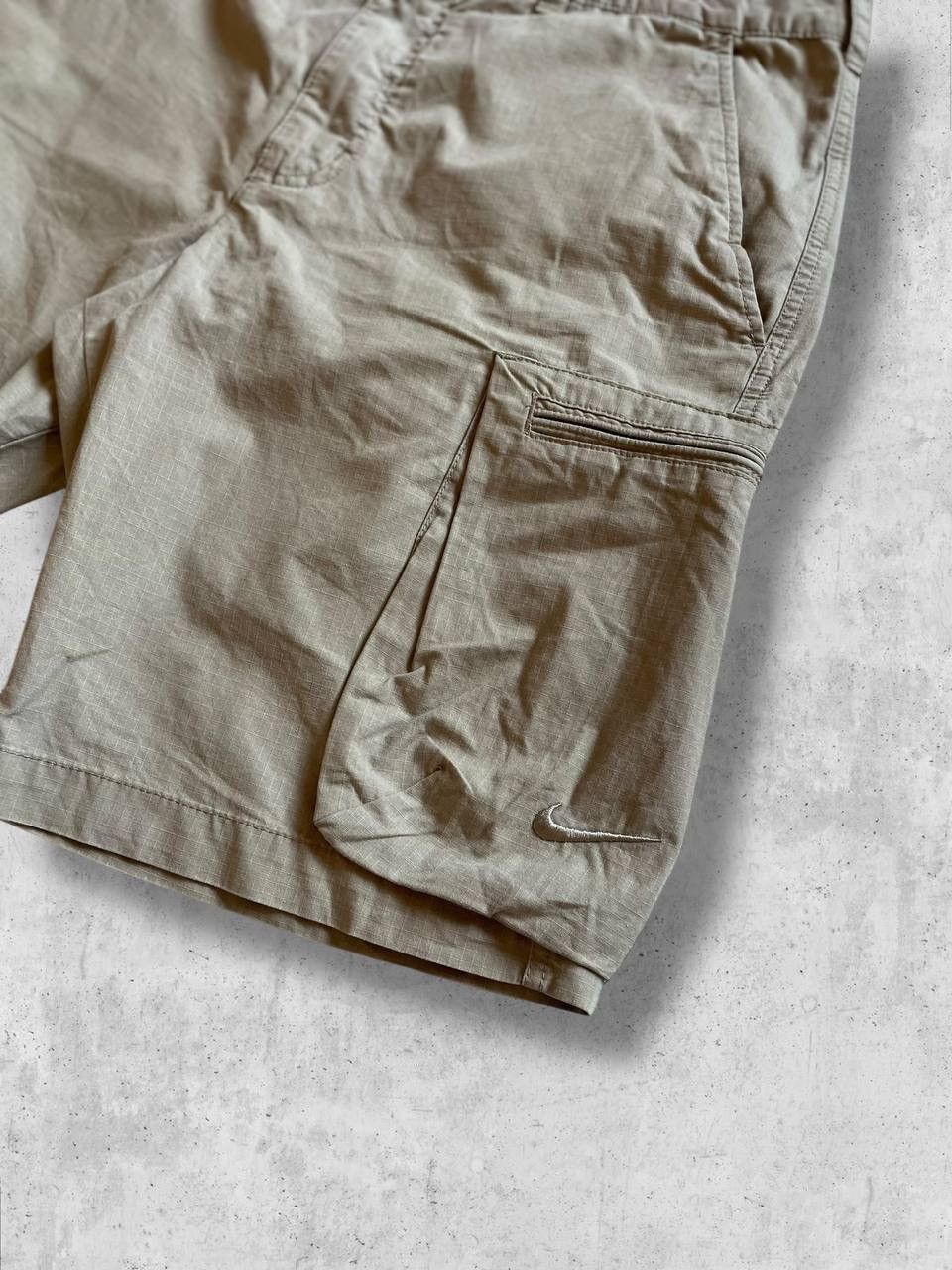 Nike × Vintage Nike vintage cargo Embroidered Logo Swoosh shorts Size US 34 / EU 50 - 5 Thumbnail