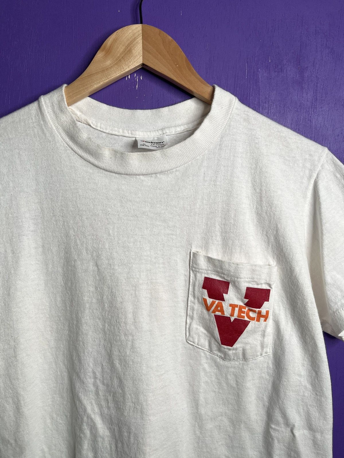 Vintage Vintage 80s Virginia tech pocket logo t-shirt Size US M / EU 48-50 / 2 - 3 Thumbnail