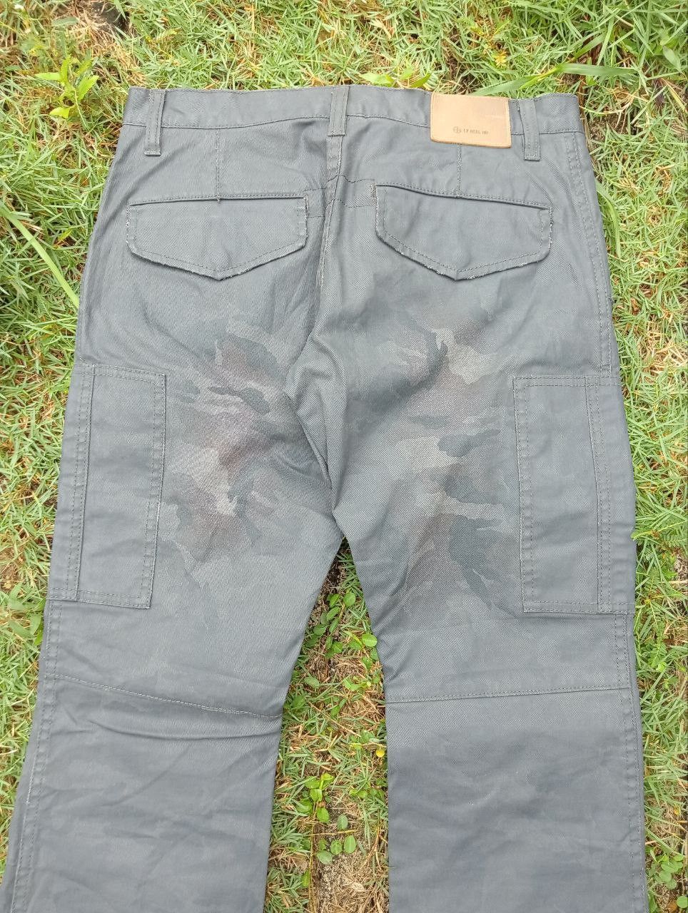 L7 Real Hip Vintage L7 Real Hip Wax Cargo Pants Size US 31 - 10 Thumbnail