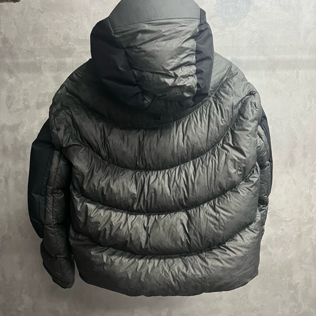 Louis Vuitton [Louis Vuitton] Grey Patchwork Warm-Hooded Down Jacket Size US M / EU 48-50 / 2 - 3 Thumbnail