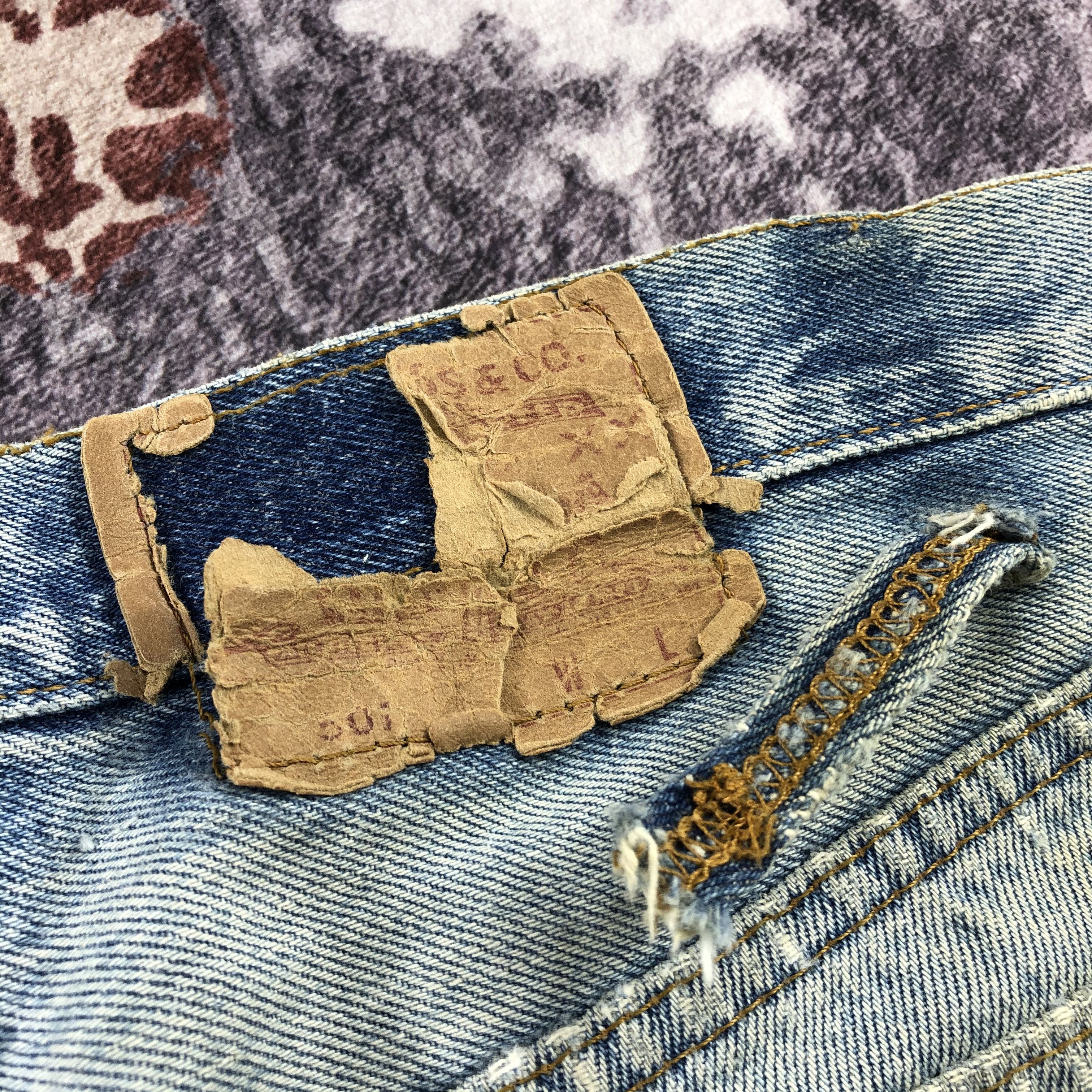Levi's Vintage 90s Light Wash Levis 501 Jeans-JM2117 Size US 29 - 7 Thumbnail