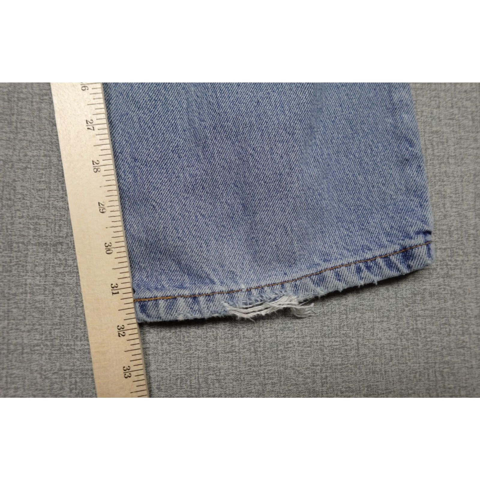 Levi's Levi's 540 Jeans Mens 36x30 Blue Relaxed Fit Cowboy Rancher Light Wash Denim Cotton Blend JEANS Mens 90s Cowboy Theme Size US 36 / EU 52 - 7 Thumbnail