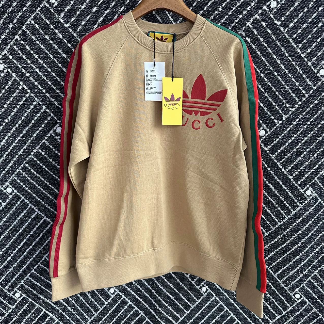 Gucci Beige Embroidered Hoodie Size S New with Tags