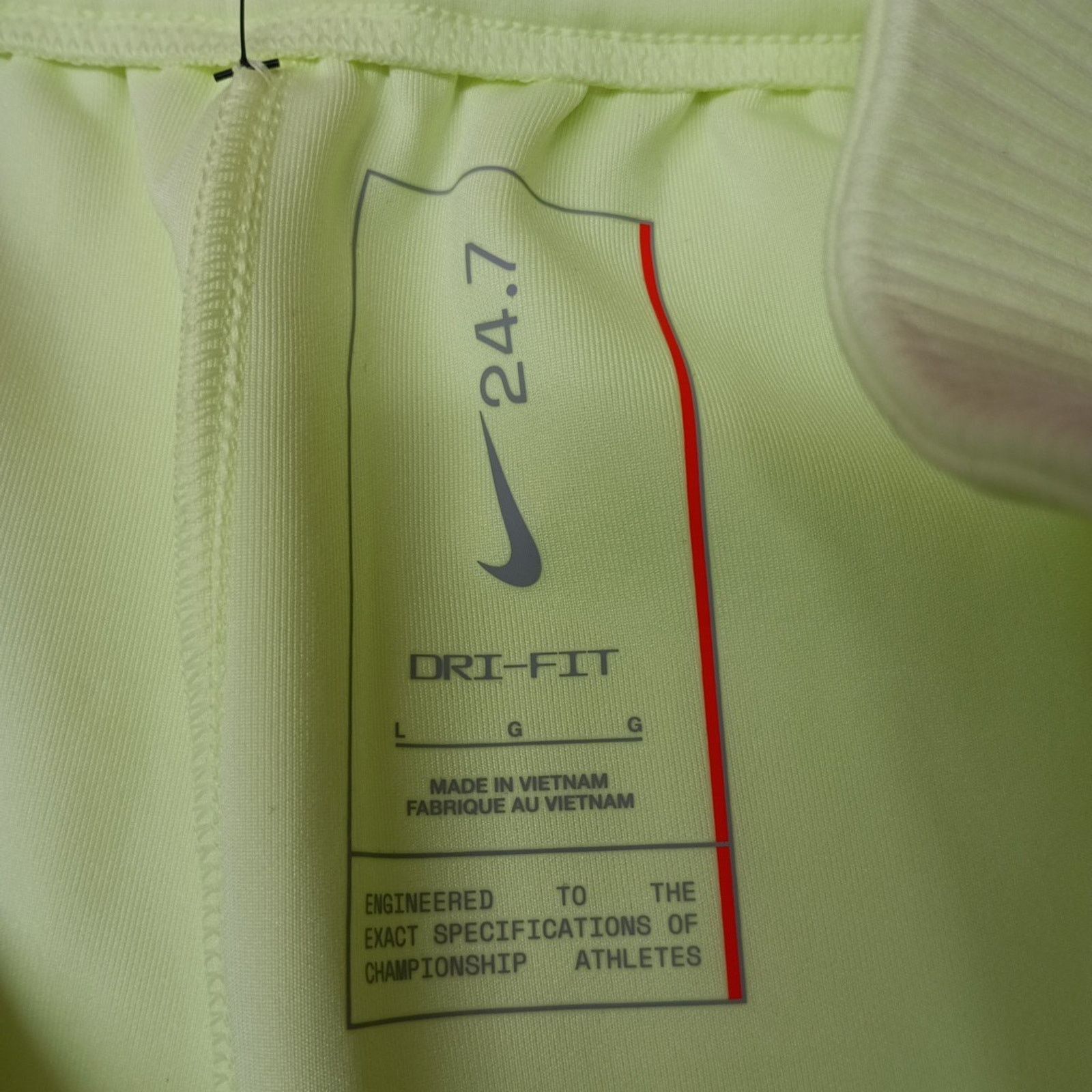 Nike Nike Dri-FIT 24.7 Shorts Women's L Light Yellow Green Size 32" / US 10 / IT 46 - 4 Thumbnail