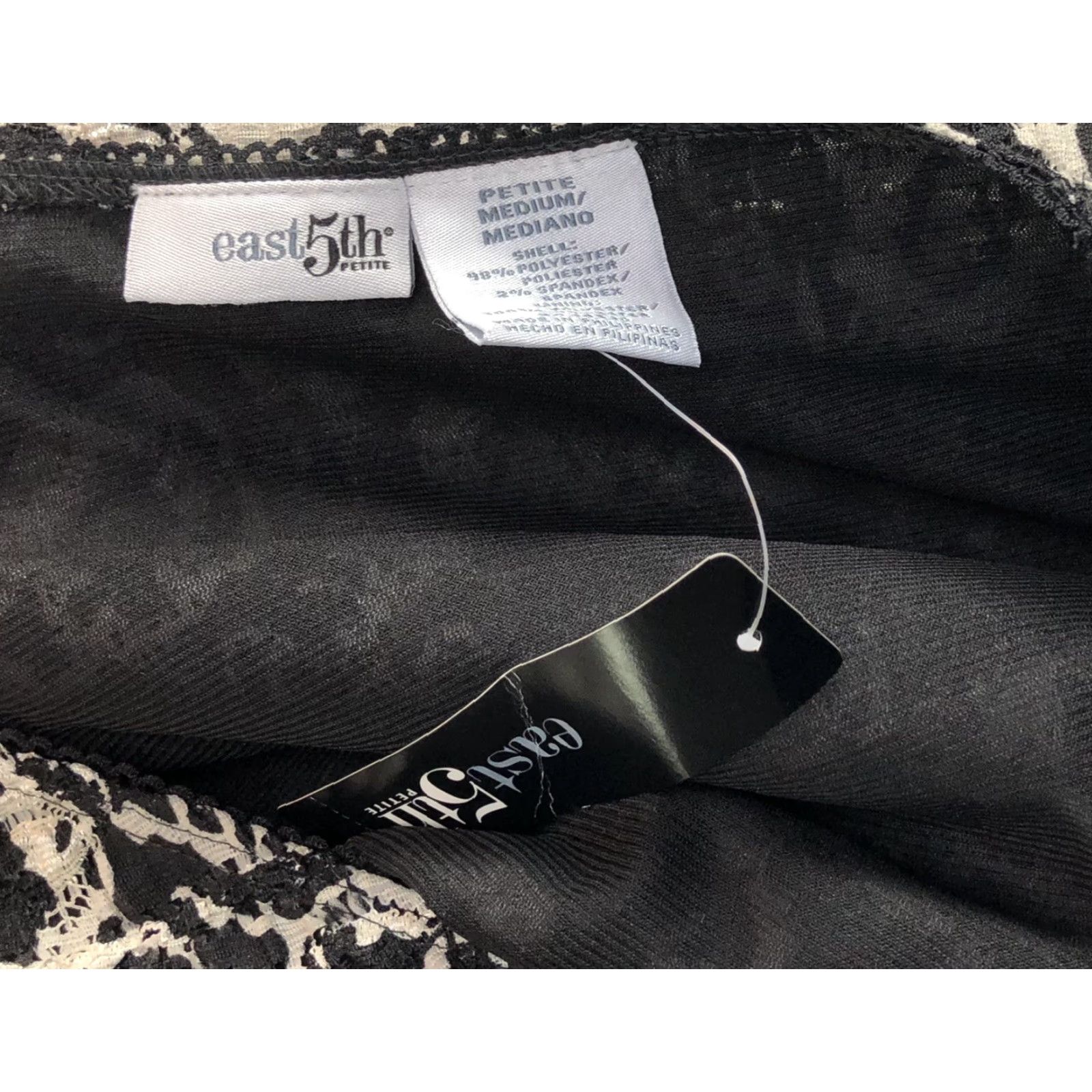 Vintage East 5th Blouse NWT M Petite Black Geometric V-Neck Short Sleeve Boho Artsy Ruched Slim Fit Shirt Size M / US 6-8 / IT 42-44 - 5 Thumbnail