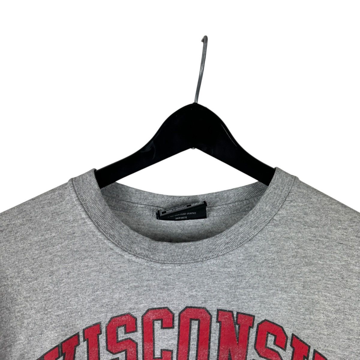 Vintage Vintage Y2K Steve & Barry’s Wisconsin Football Shirt Size US M / EU 48-50 / 2 - 4 Thumbnail