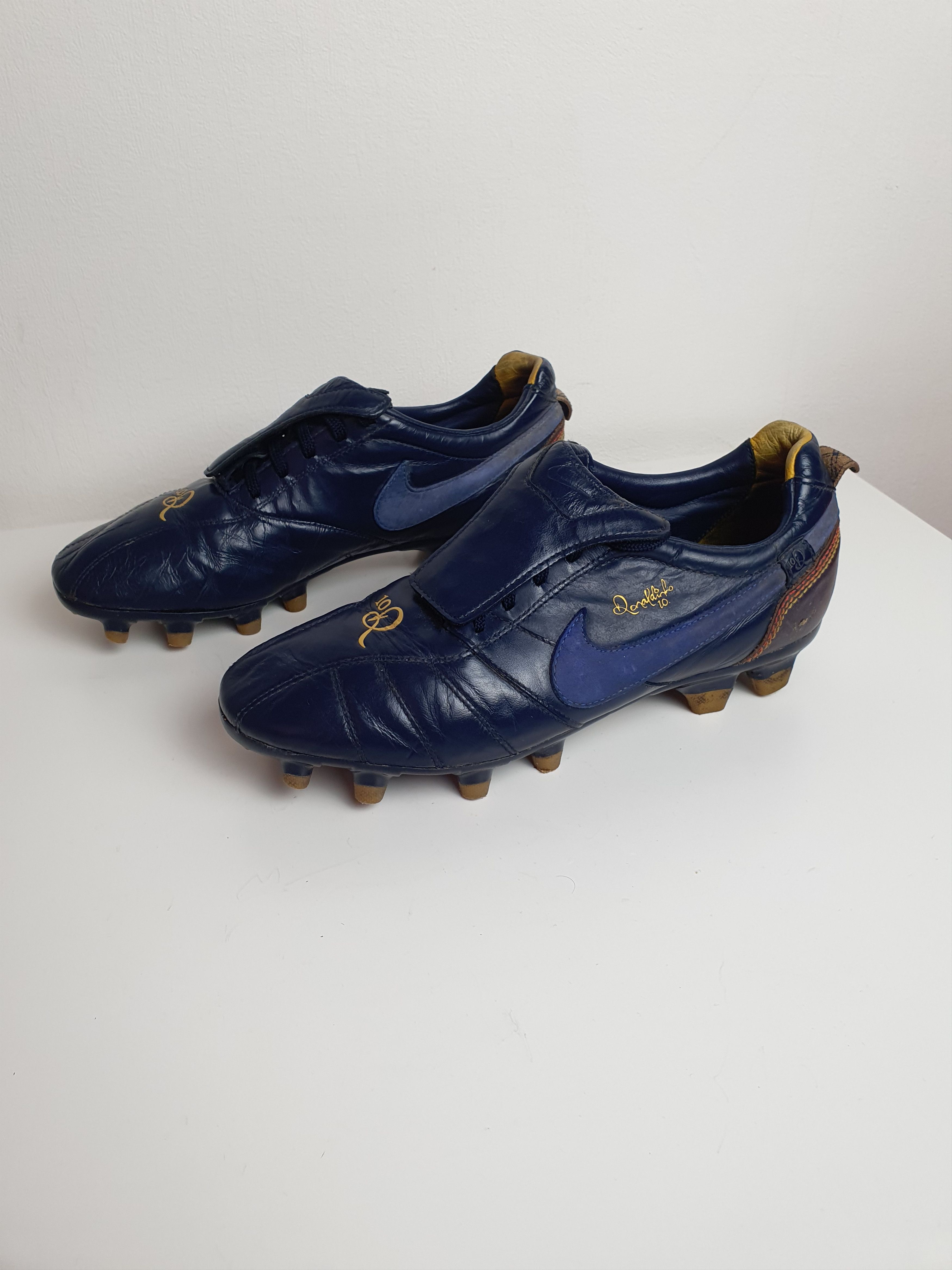 Nike Vintage Football Boots Nike Rare Tiempo Leather Ronaldinho Size US 8.5 / EU 41-42 - 2 Thumbnail