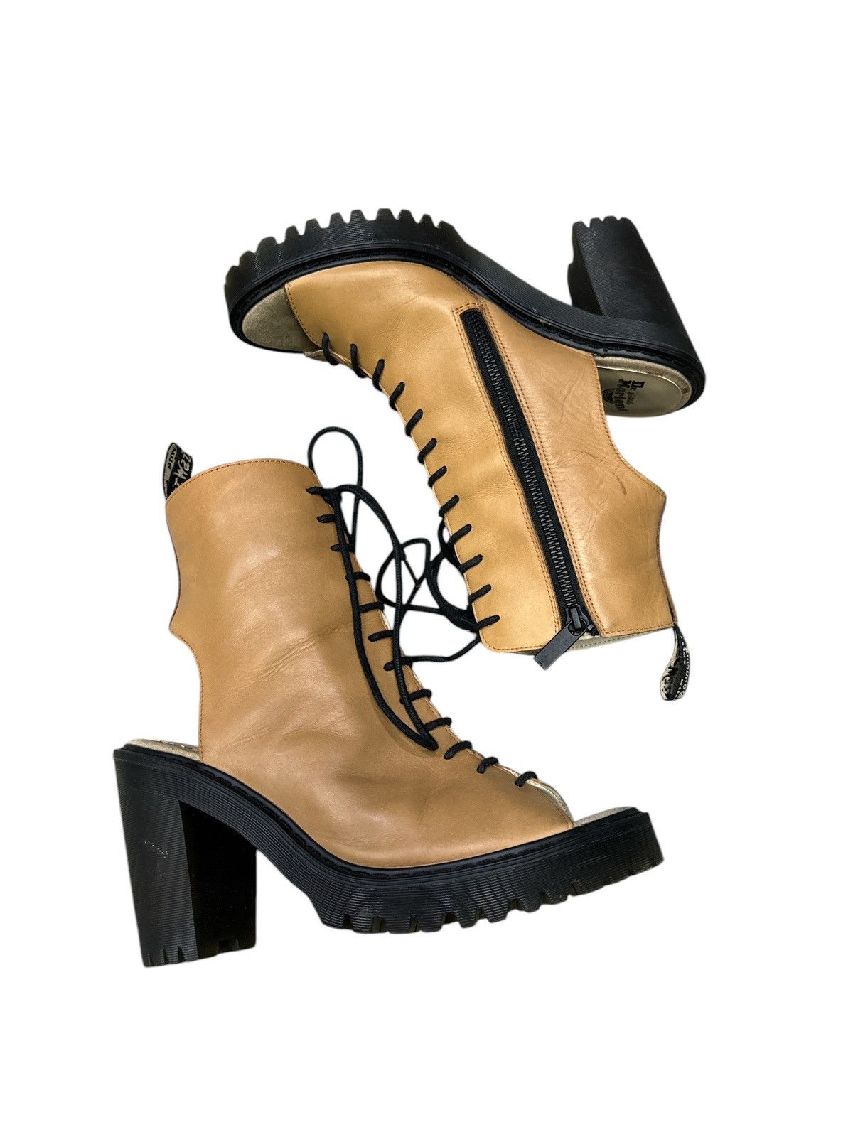 Dr. Martens DR MARTENS CARMELITA LACES BOOTS Size US 8.5 / IT 38.5 - 4 Thumbnail