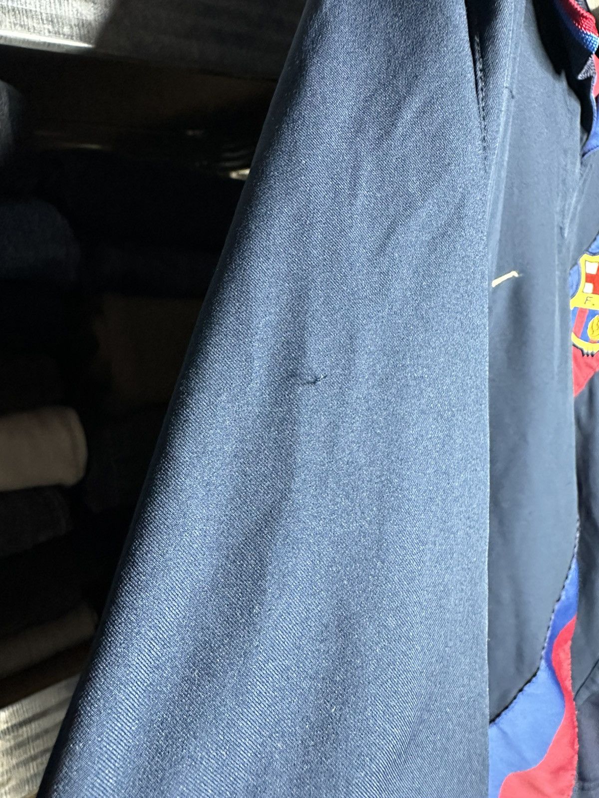 Nike #17 Mendieta Barcelona 2002/03/04 Nike Jersey Football Shirt Size US XL / EU 56 / 4 - 15 Thumbnail