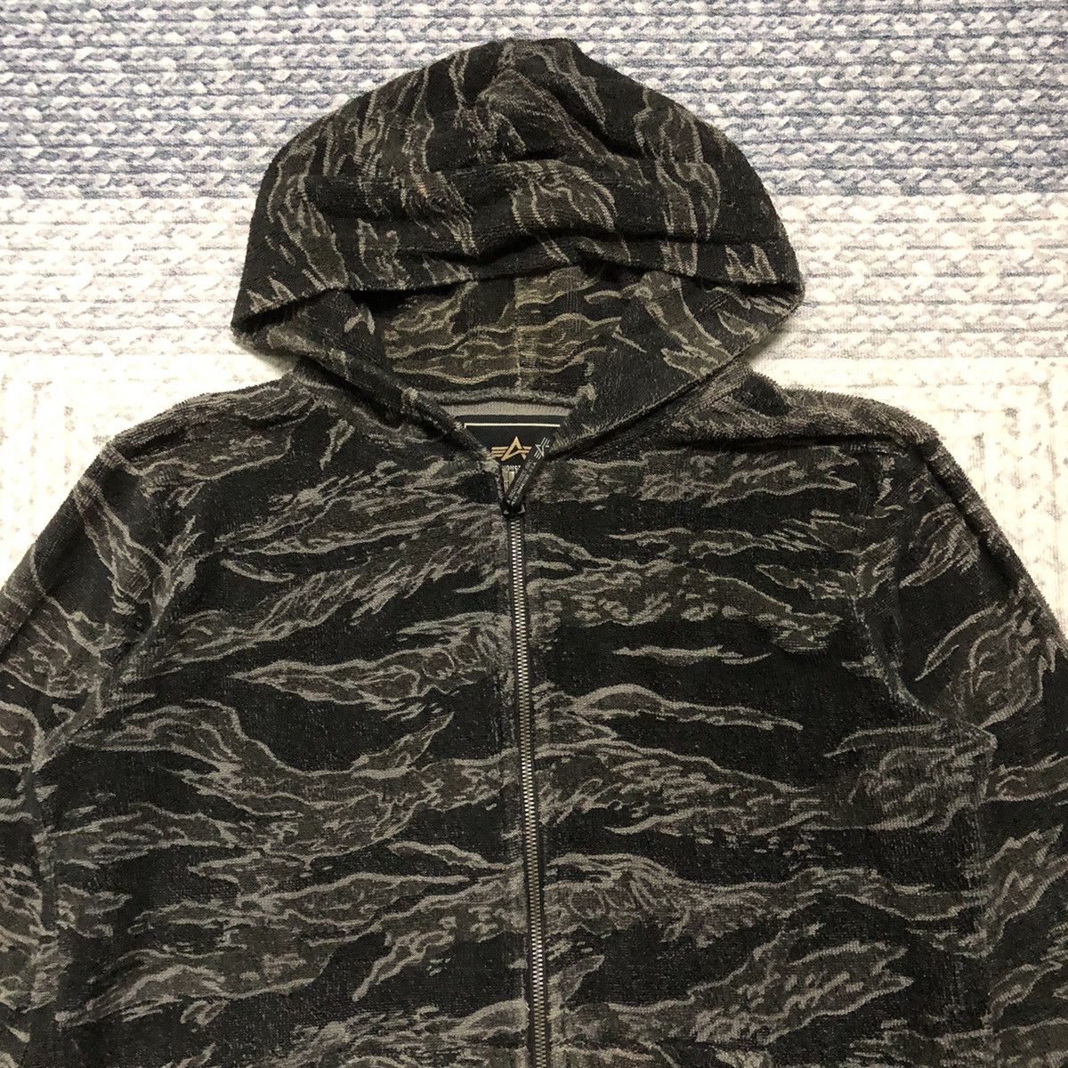 Alpha Industries Rare Distressed Alpha Industries Tiger Stripe Sweater Hoodie Size US M / EU 48-50 / 2 - 2 Thumbnail