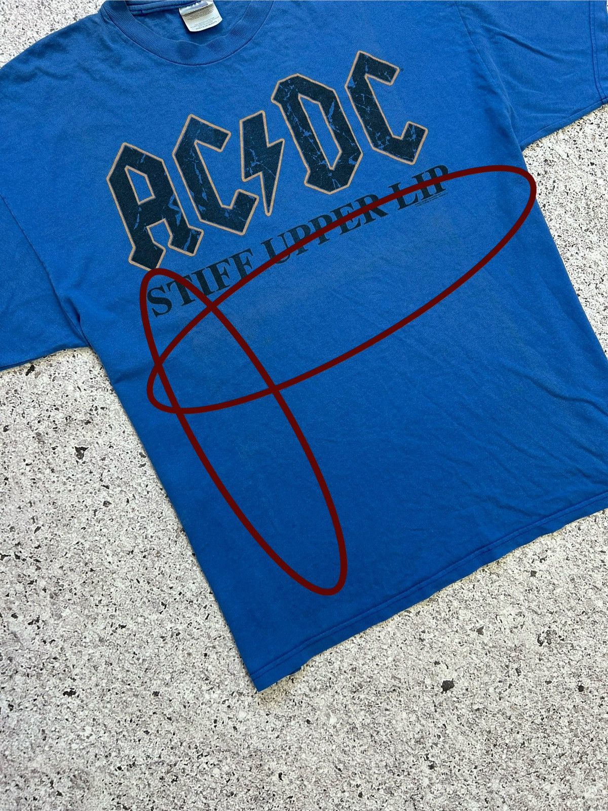 Band Tees × Vintage Vintage 2000 AC/DC Stiff Upper Lip Rock Band T-Shirt Size US XL / EU 56 / 4 - 8 Thumbnail