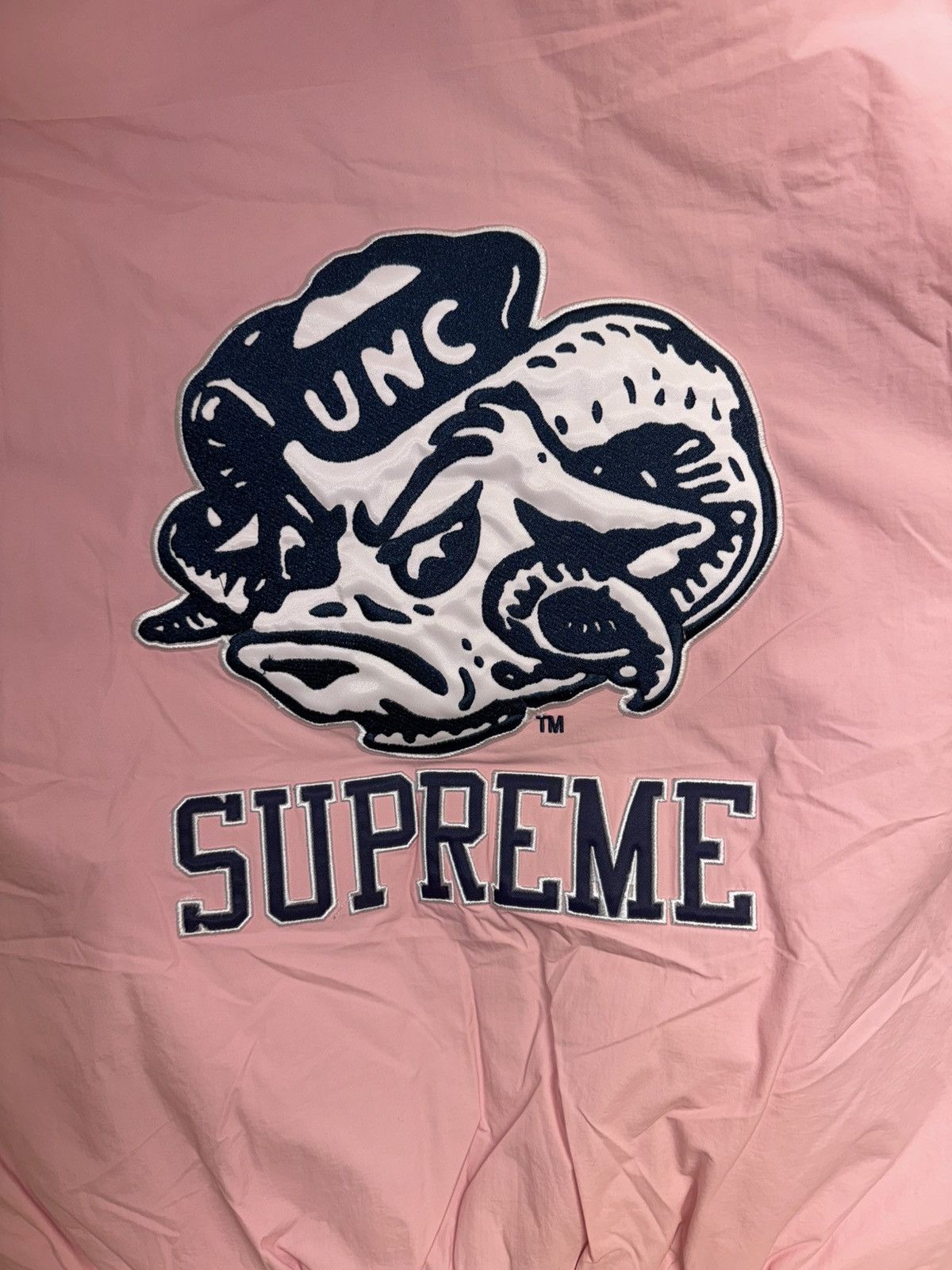 Mitchell & Ness × NCAA × Supreme Supreme Mitchell & Ness NCAA UNC Hooded Stadium Jacket Size US S / EU 44-46 / 1 - 11 Thumbnail