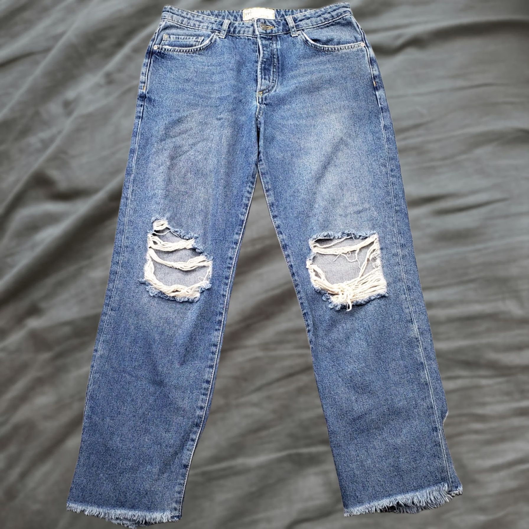 Free People Free People Jeans Womens 26 Blue Denim Distressed Straight Button Fly Frayed Hem Size 26" / US 2 / IT 38 - 1 Thumbnail