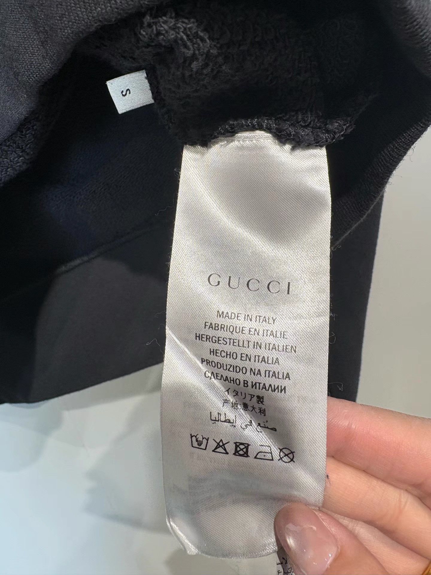 Gucci Gucci Black Hoodie With Wolf Head Pattern K36 Size US S / EU 44-46 / 1 - 4 Thumbnail