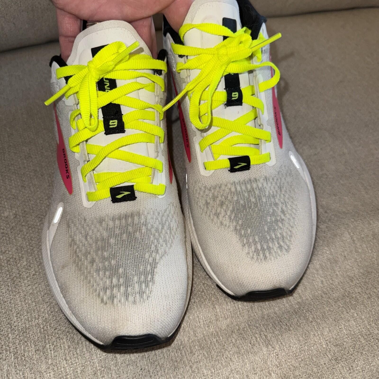 Brooks Brooks Womens Launch 9 GTS Running Shoe White Pink Yellow Size US 8 / IT 38 - 8 Thumbnail