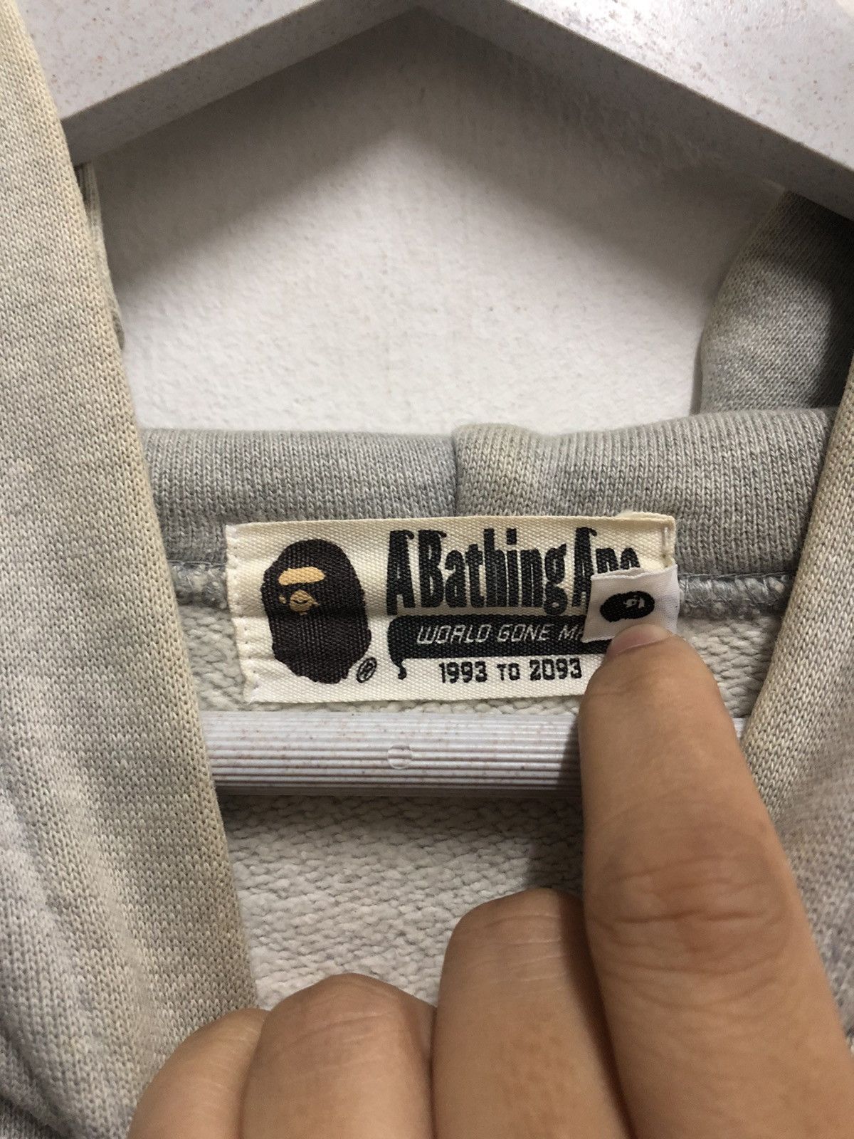 Bape × Vintage A bathing ape hoodie Size US L / EU 52-54 / 3 - 4 Thumbnail