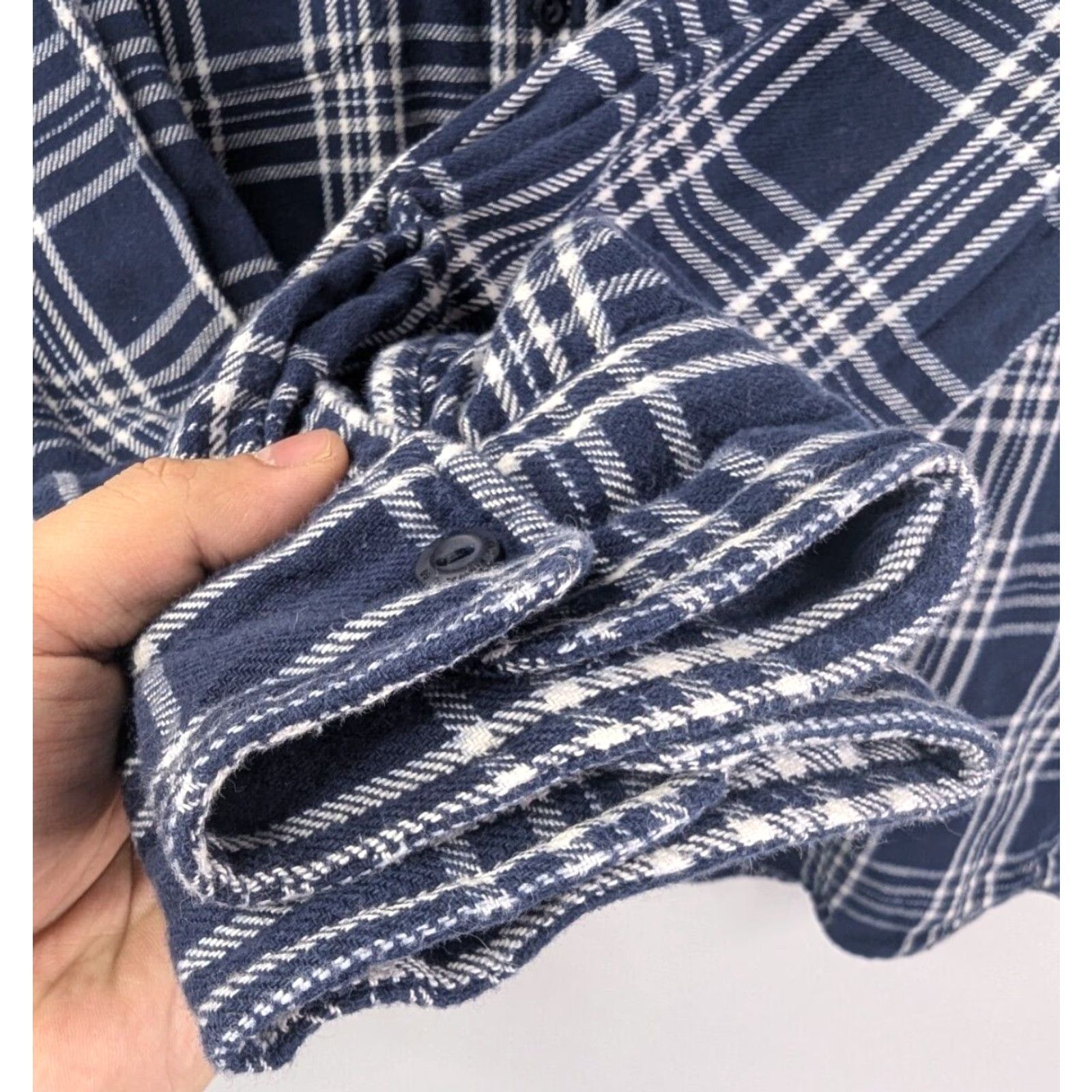 Levi's VINTAGE Levi's Shirt Plaid Button-Up 2XL Cotton Flannel Long Sleeve Men’s Regular Size US XXL / EU 58 / 5 - 2 Thumbnail
