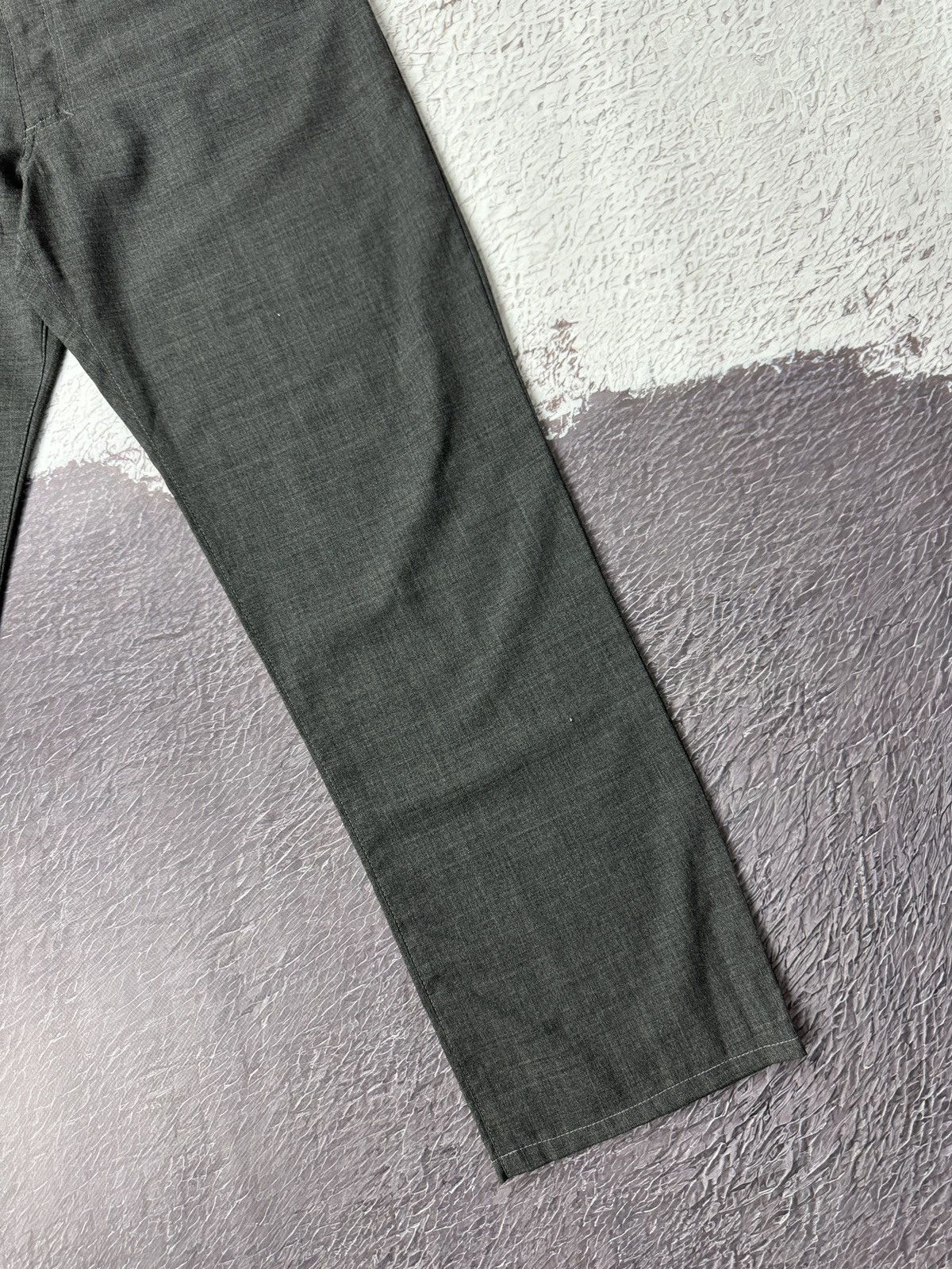 Versace Versace Classic V2 vintage grey wool casual pants logo Size US 32 / EU 48 - 4 Thumbnail