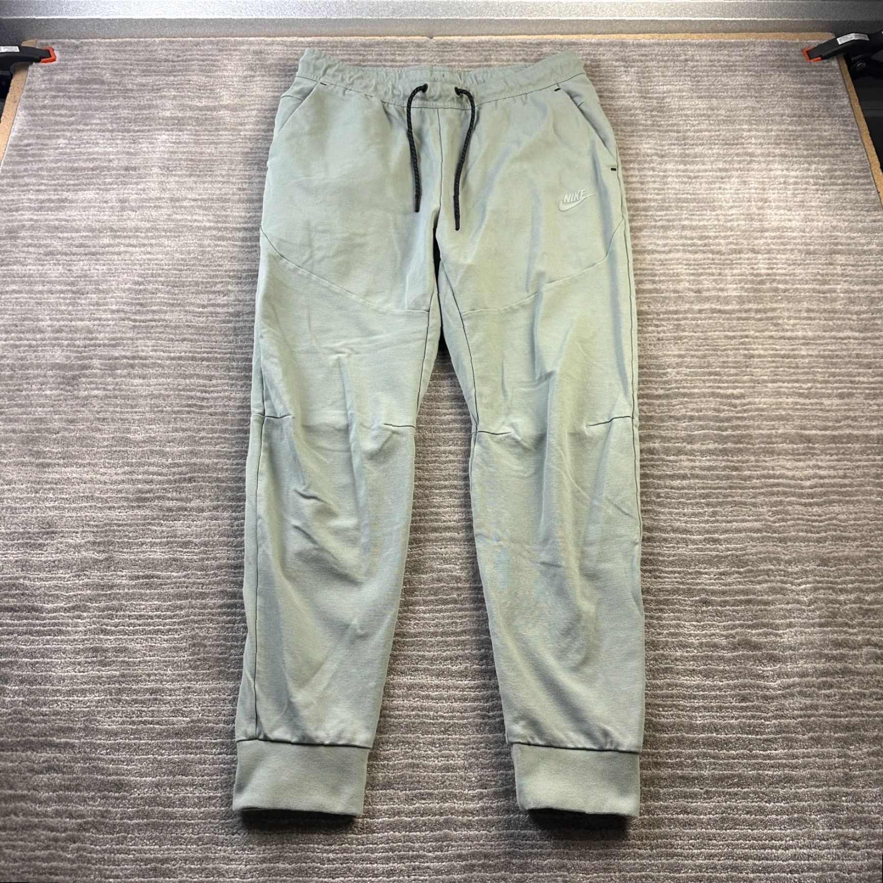 Nike Nike Pants Mens Large Gray Tech Fleece Lightweight Jogger Size US 32 / EU 48 - 2 Thumbnail