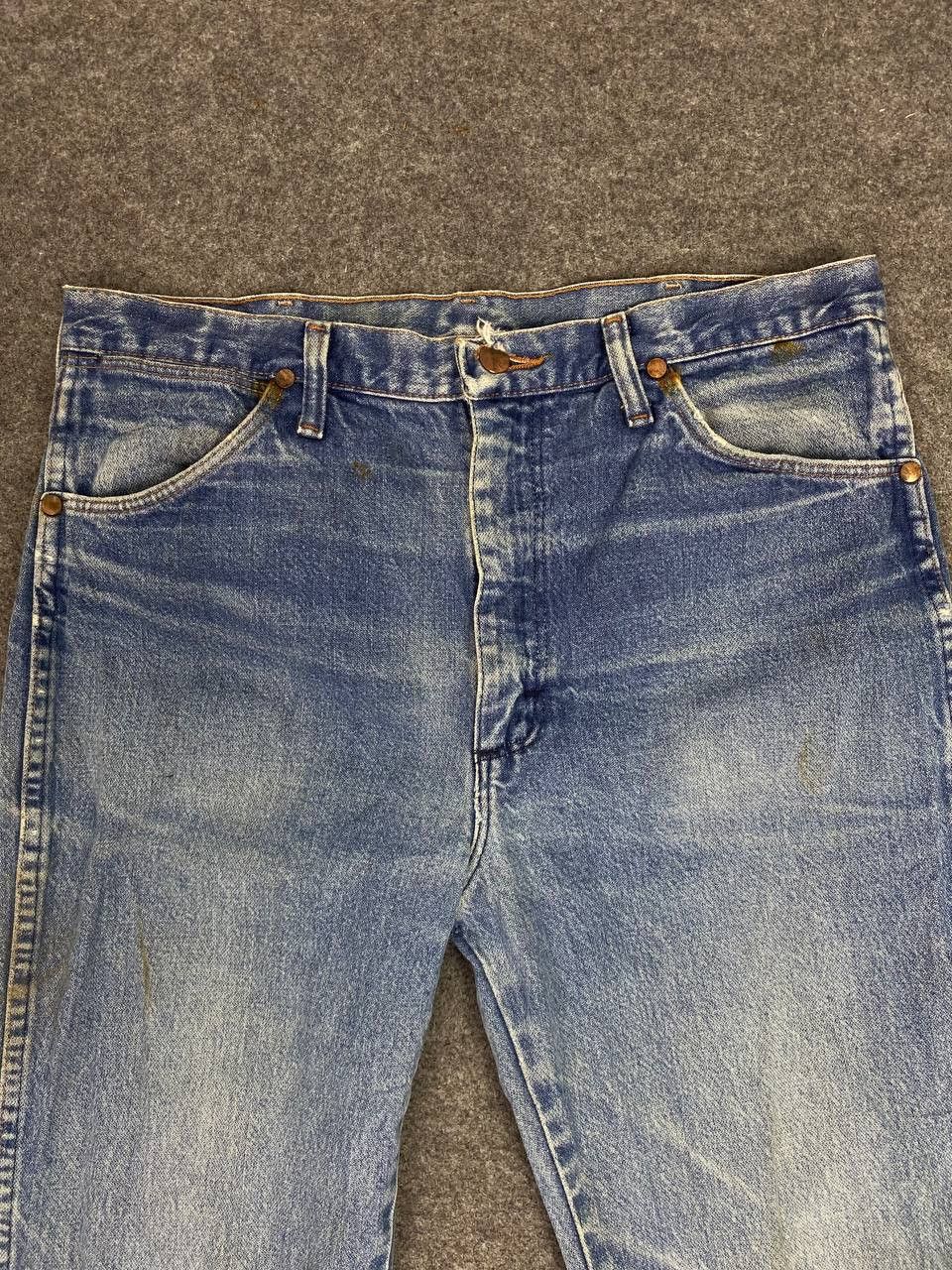 Wrangler vintage wrangler slightly distressed denim nice design Size US 34 / EU 50 - 11 Thumbnail
