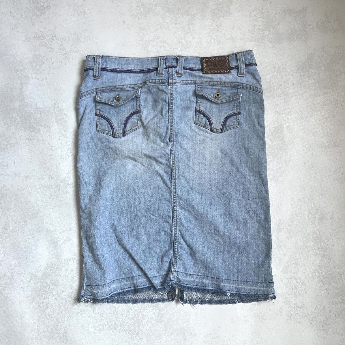 Dolce & Gabbana Vintage Denim Dolce and Gabana midi Skirt Dg Size 30" / US 8 / IT 44 - 9 Thumbnail