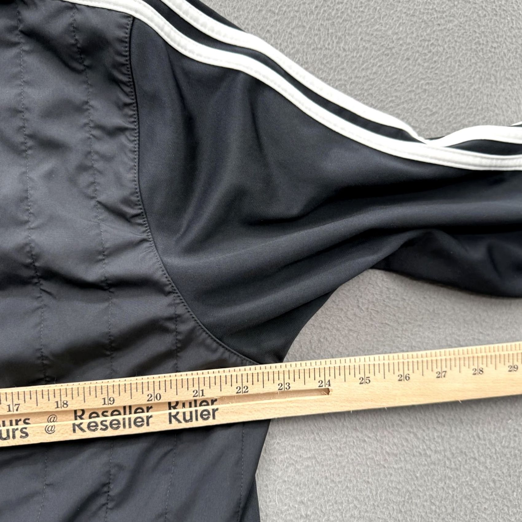 Adidas Adidas Track Jacket Mens Large Black White 3-Stripes Full Zip Athletic Training Jacket Mens L Black White 3-Stripes Full Zip Pockets fleece-free Size US L / EU 52-54 / 3 - 4 Thumbnail