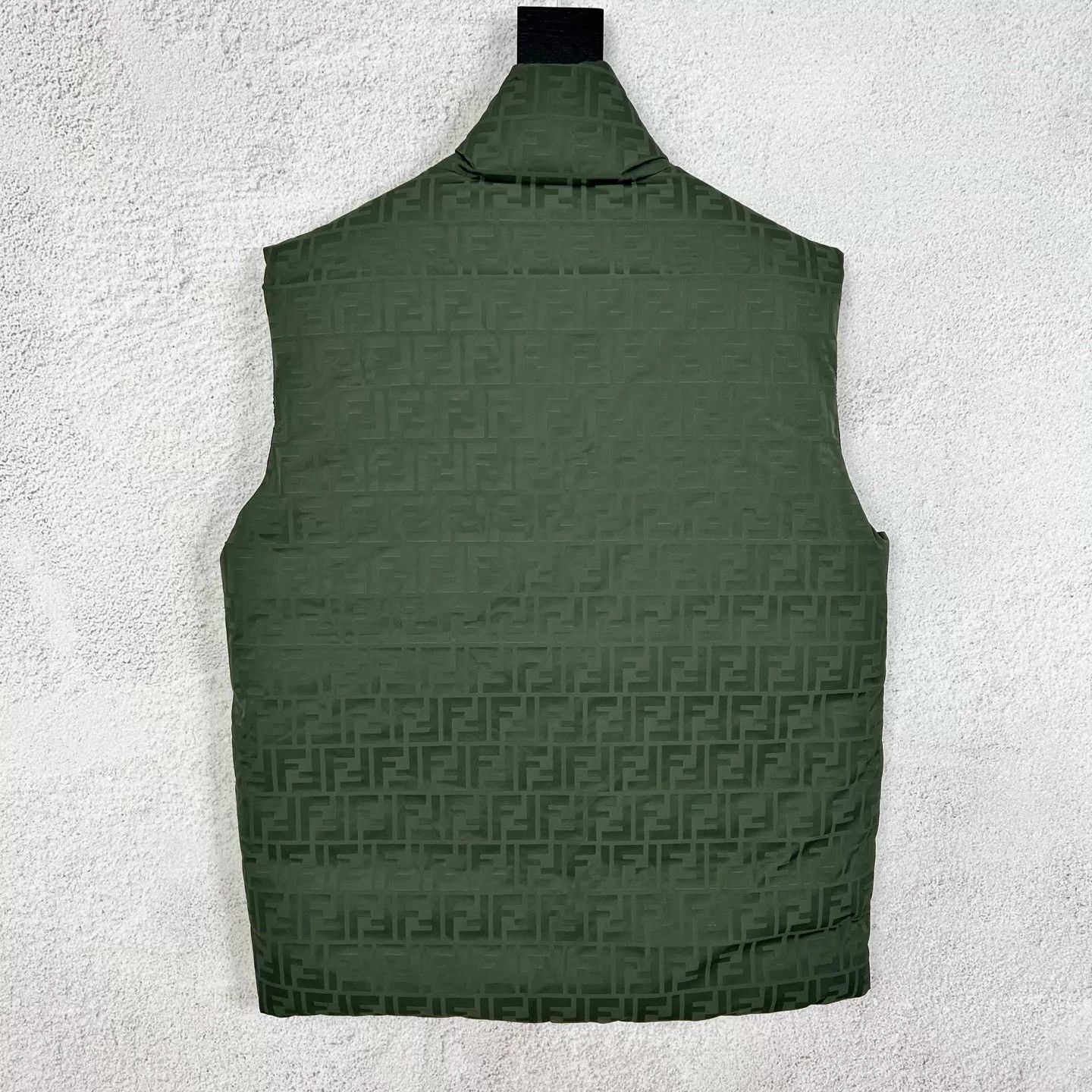 Fendi Fendi FF monogram double-faced down vest Size US S / EU 44-46 / 1 - 7 Thumbnail