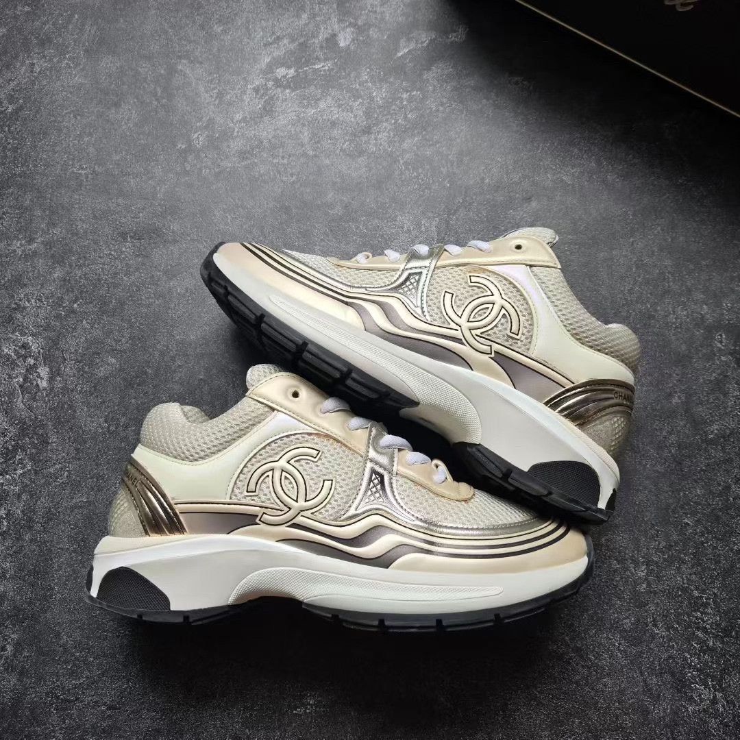 Chanel Chanel Gold Lowtop Sneakers 36 Women Size US 6 / IT 36 - 1 Thumbnail
