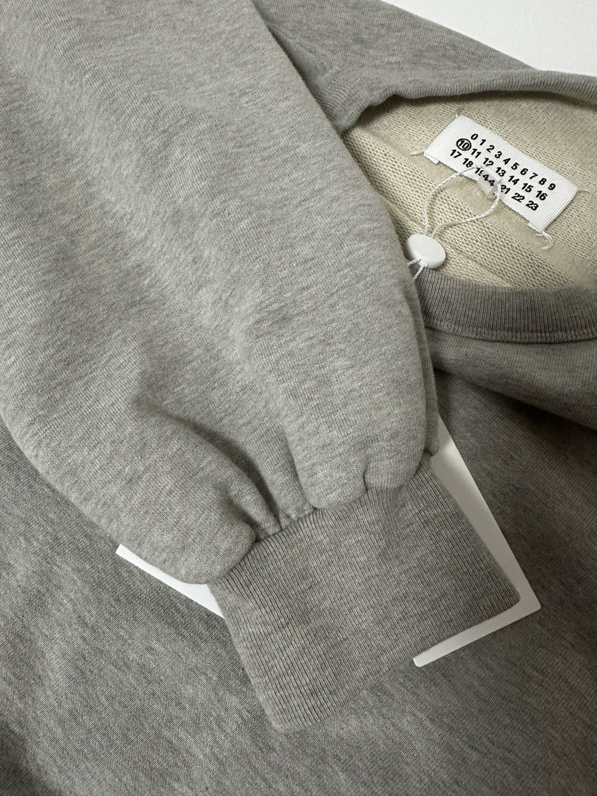 Maison Margiela Maison Margiela Logo Sweatshirt Size US S / EU 44-46 / 1 - 10 Thumbnail