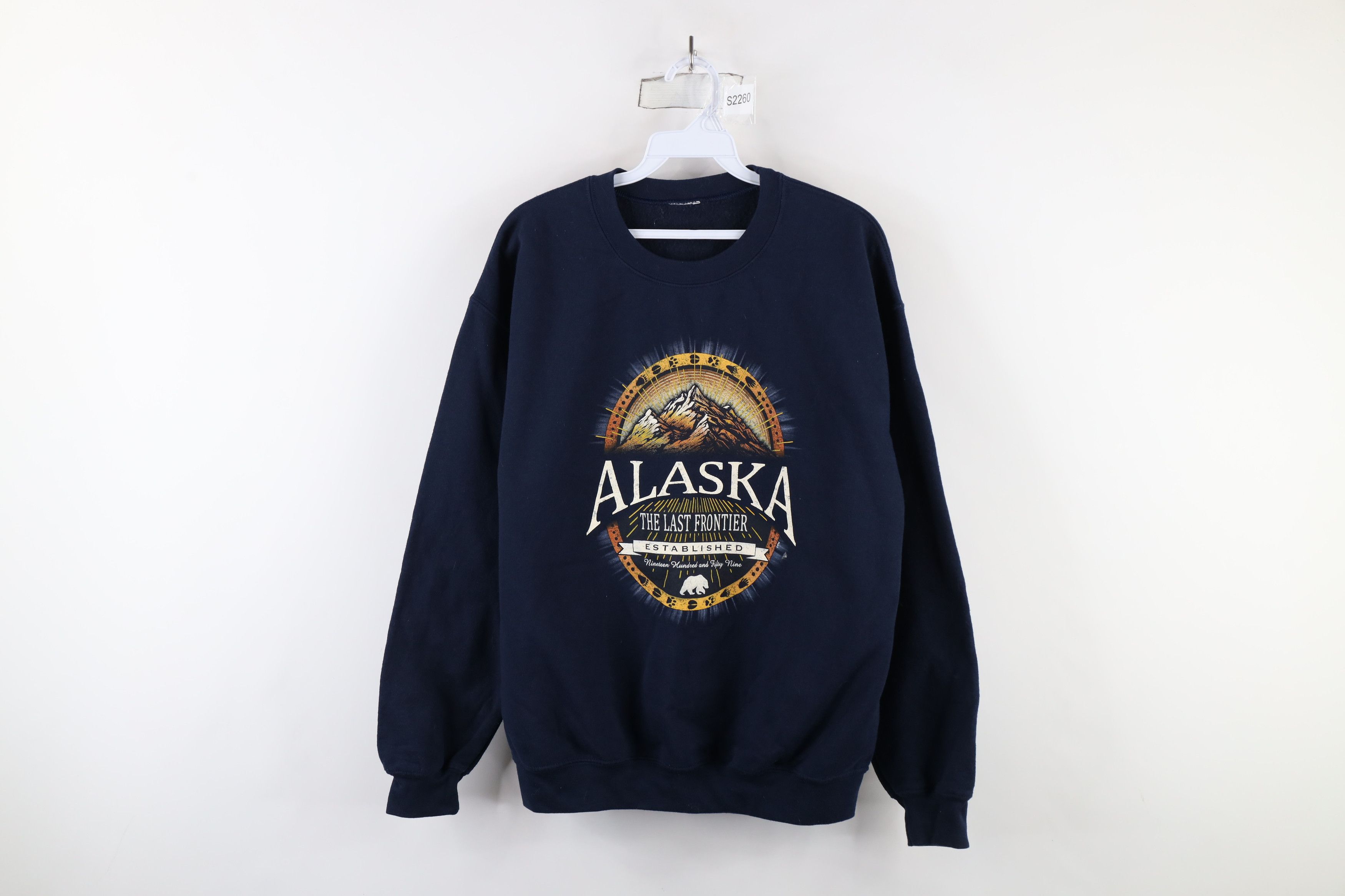 Vintage Vintage 90s Streetwear Spell Out Alaska Crewneck Sweatshirt Size US M / EU 48-50 / 2 - 1 Thumbnail