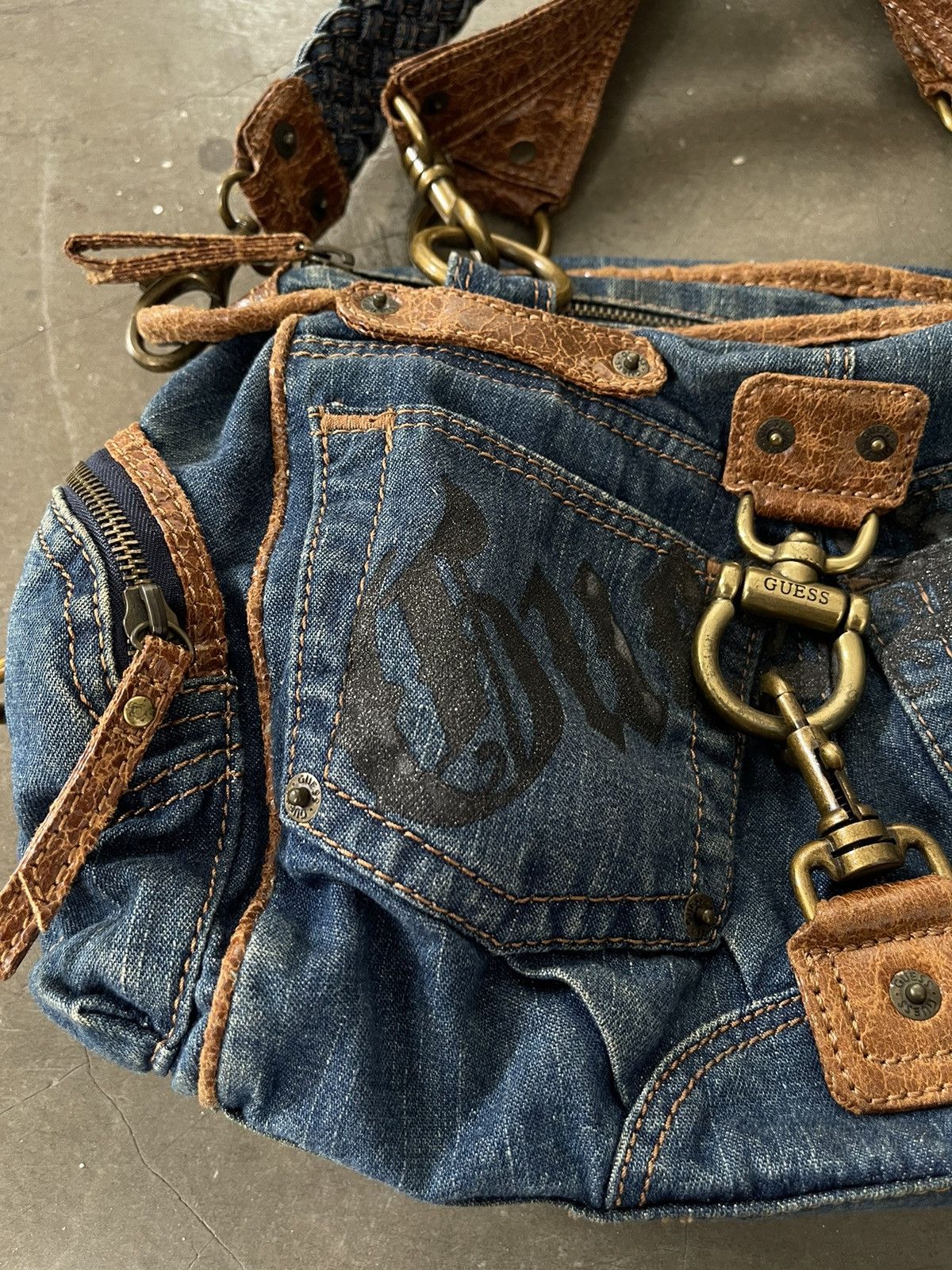 Guess Vintage Y2K Guess Shoulder Bag Denim w Leather Size ONE SIZE - 3 Thumbnail