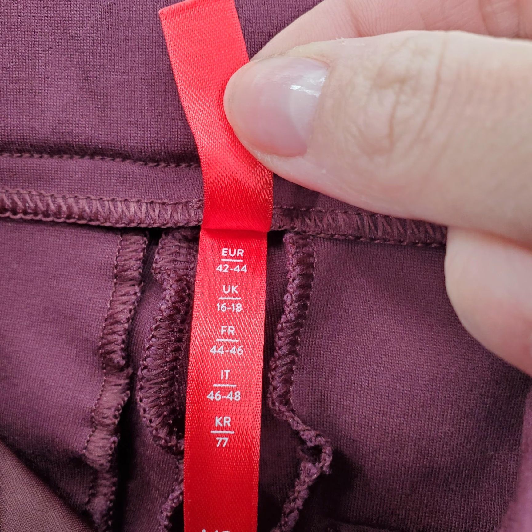 Spanx Spanx Pants Womens Large Burgundy Ponte Knit Pull On Ankle Skinny Back Pockets Size 36" / US 14 / IT 50 - 5 Thumbnail