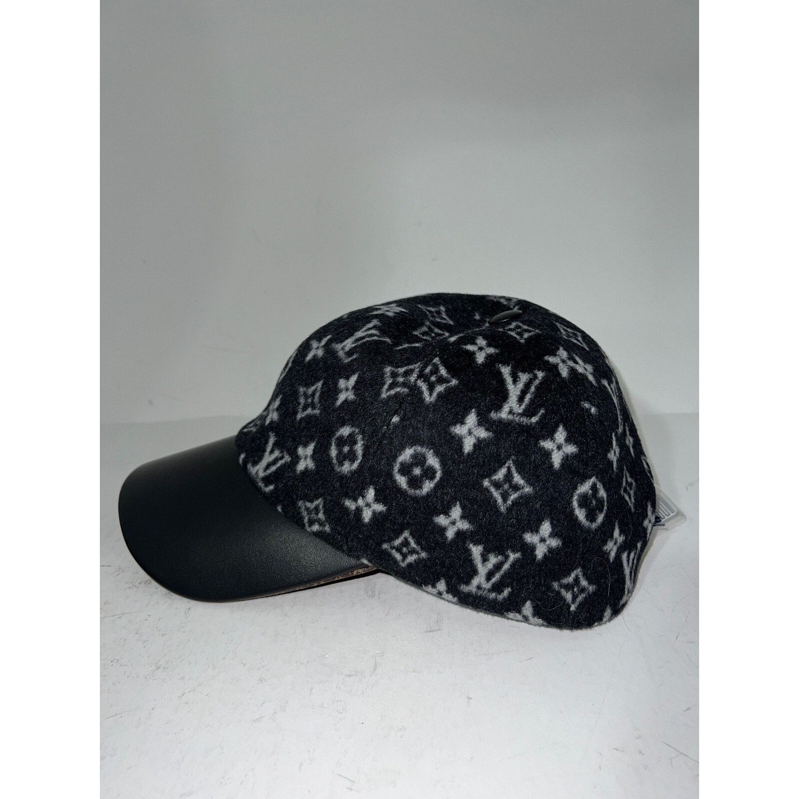 Louis Vuitton Louis Vuitton Wool Monogram LV Logo Sun Baseball Hat L Size ONE SIZE - 5 Thumbnail