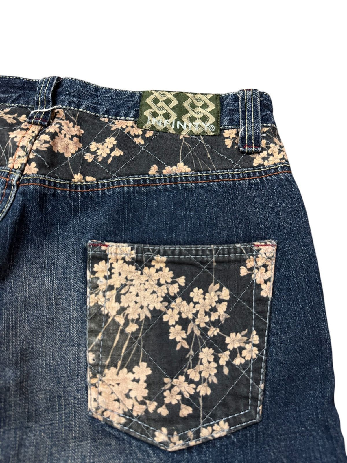 Japanese Brand INFINITY MULTIPOCKET KOI KARAKURI TAMASHII DESIGN DENIM Size US 33 - 7 Thumbnail