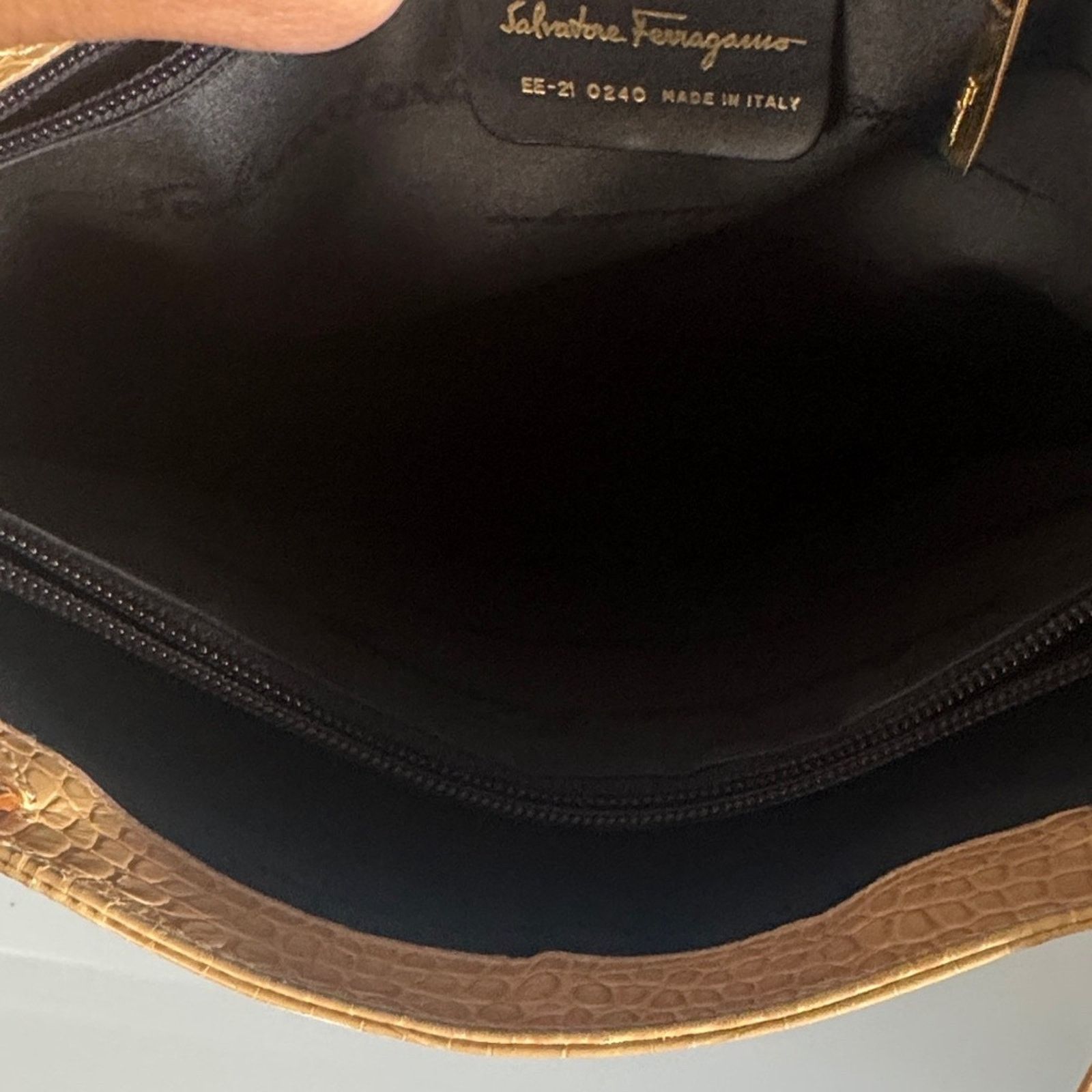 Salvatore Ferragamo Salvatore Ferragamo Gancini Crocodile-Embossed Tote - Beige Size ONE SIZE - 9 Thumbnail