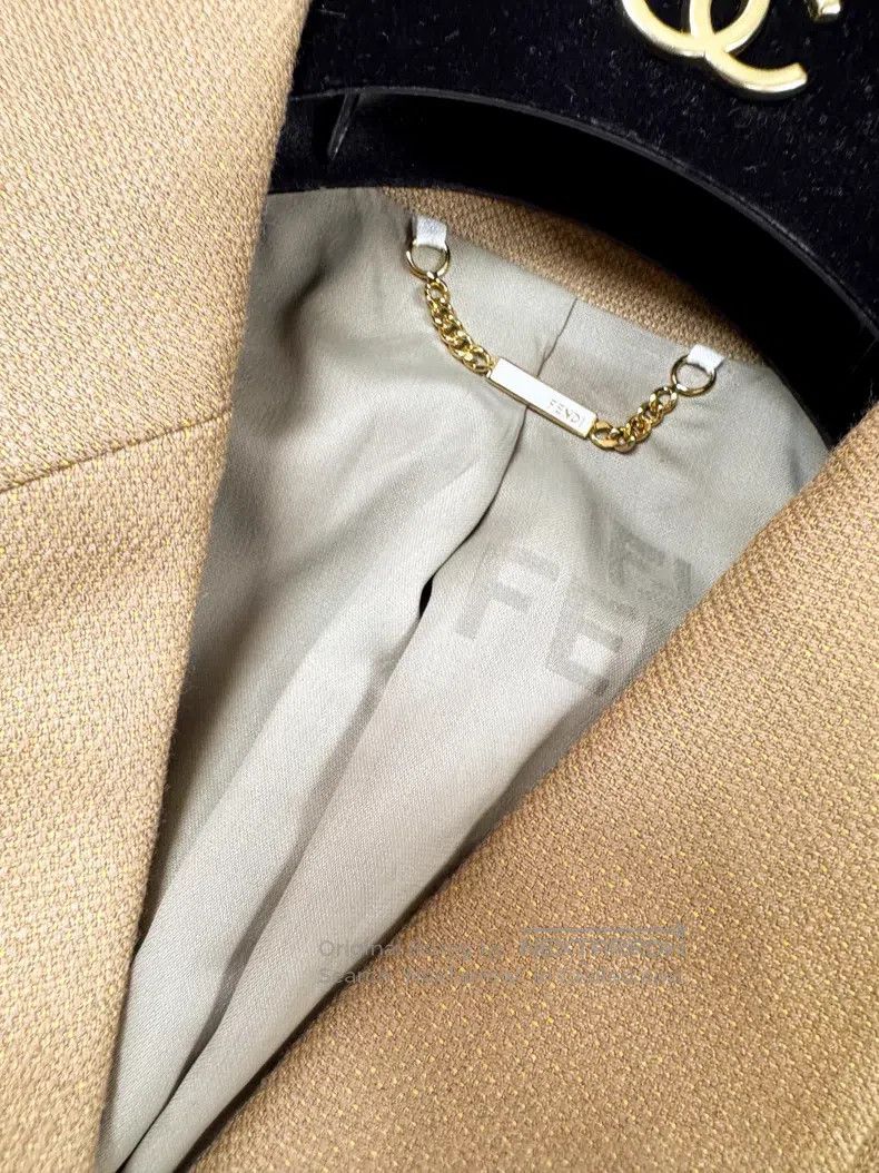 Fendi Fendi Exclusive Camel Color Double-Breasted Suit Jacket Size XS / US 0-2 / IT 36-38 - 6 Thumbnail